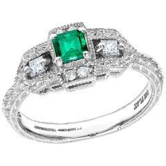 Platinum Vintage Style Emerald Diamond Cocktail Cluster Ring