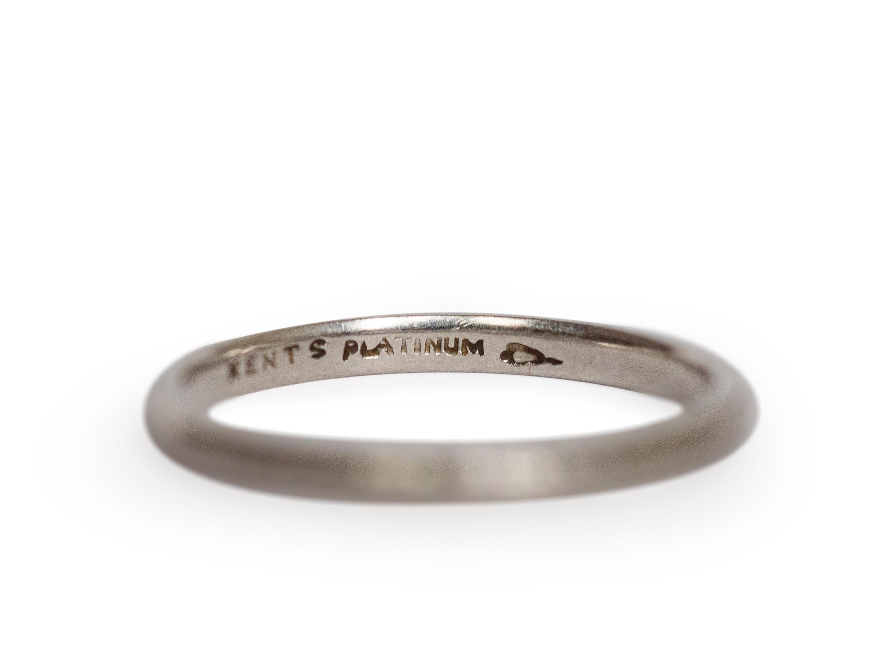 Misura dell'anello: 6
Tipo di metallo: Platino  [Marchiato e Testato]
Peso:  2.3 grammi

Misura dal dito alla parte superiore della pietra: 2 mm
Condizioni:  Eccellente