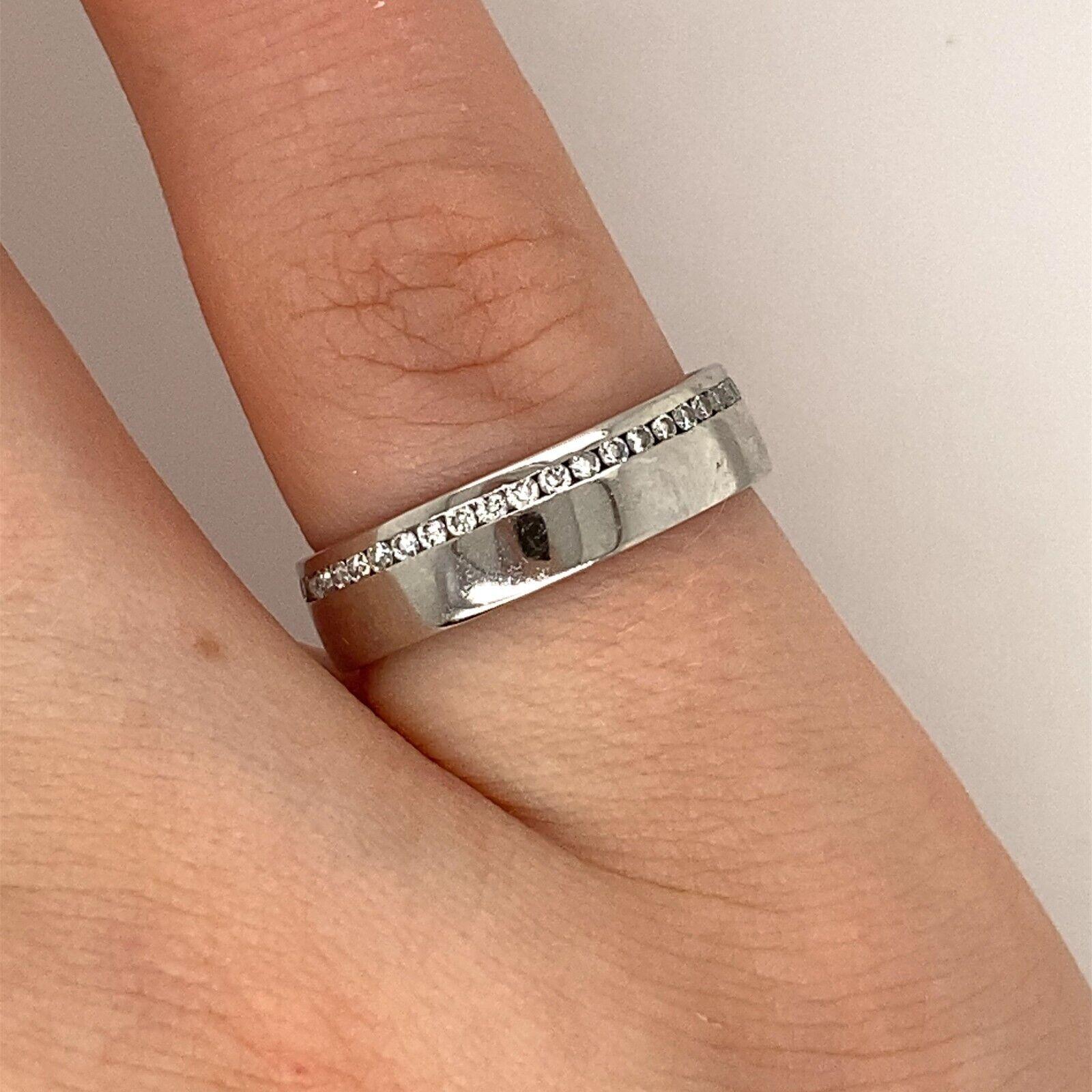 Women's Platinum Wedding Band Set with 0.50ct of F/VS For Sale