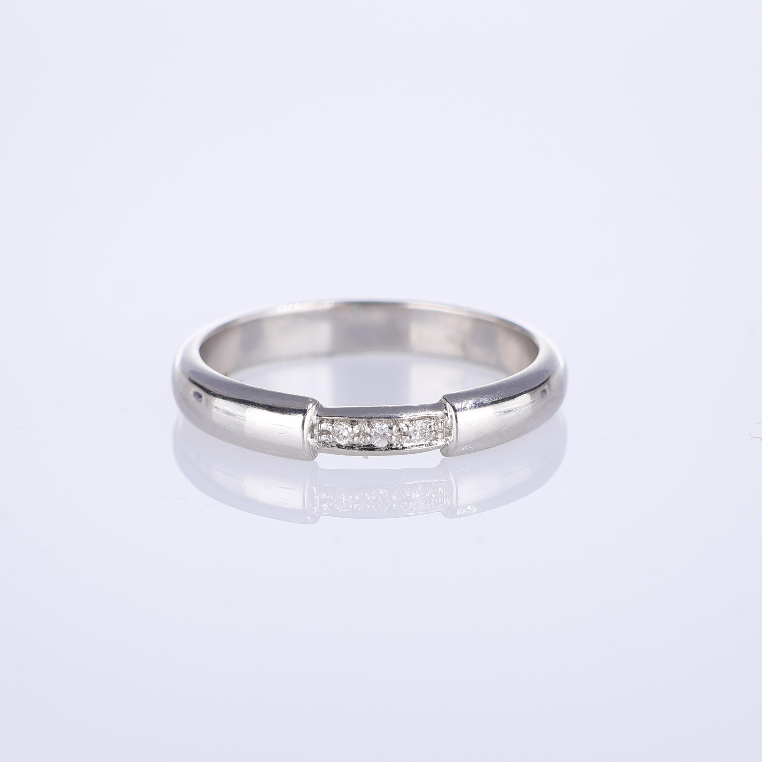 IMPORTANT NOTE:
✔ No additional costs will be added to this order.
✔ Shipping and customs duties are fully covered by us.
--------------------
This elegant platinum wedding band features a central row of brilliant-cut diamonds, totaling 0.06 carats,