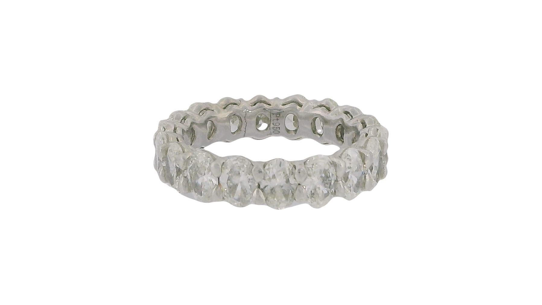 Platinum Wedding Bend With Oval Diamonds View 3