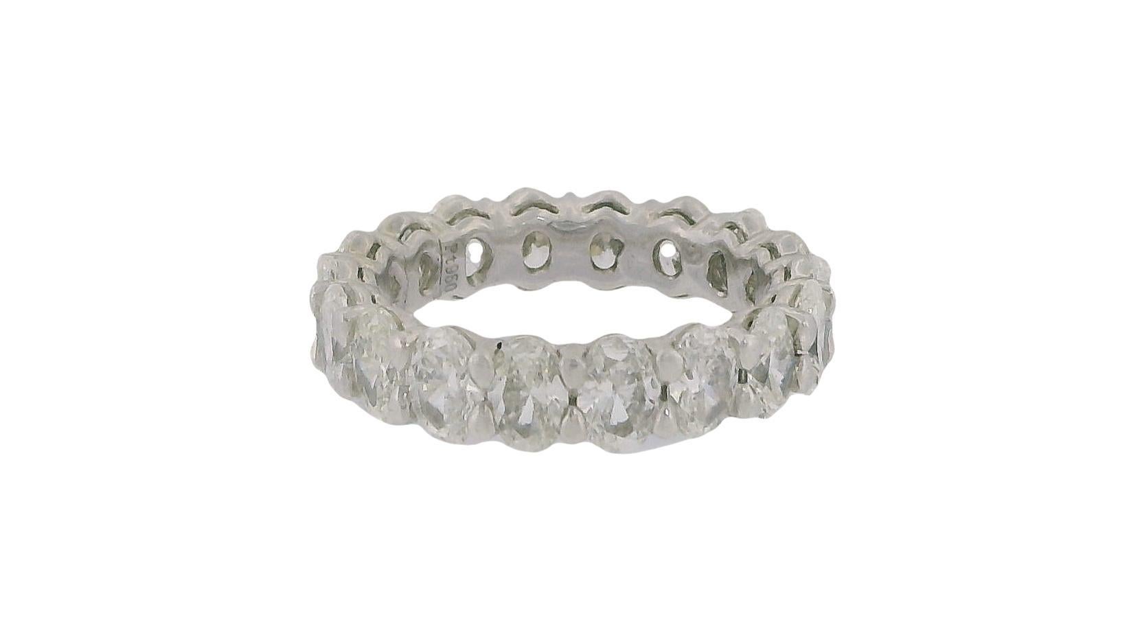 Platinum Wedding Bend With Oval Diamonds View 4