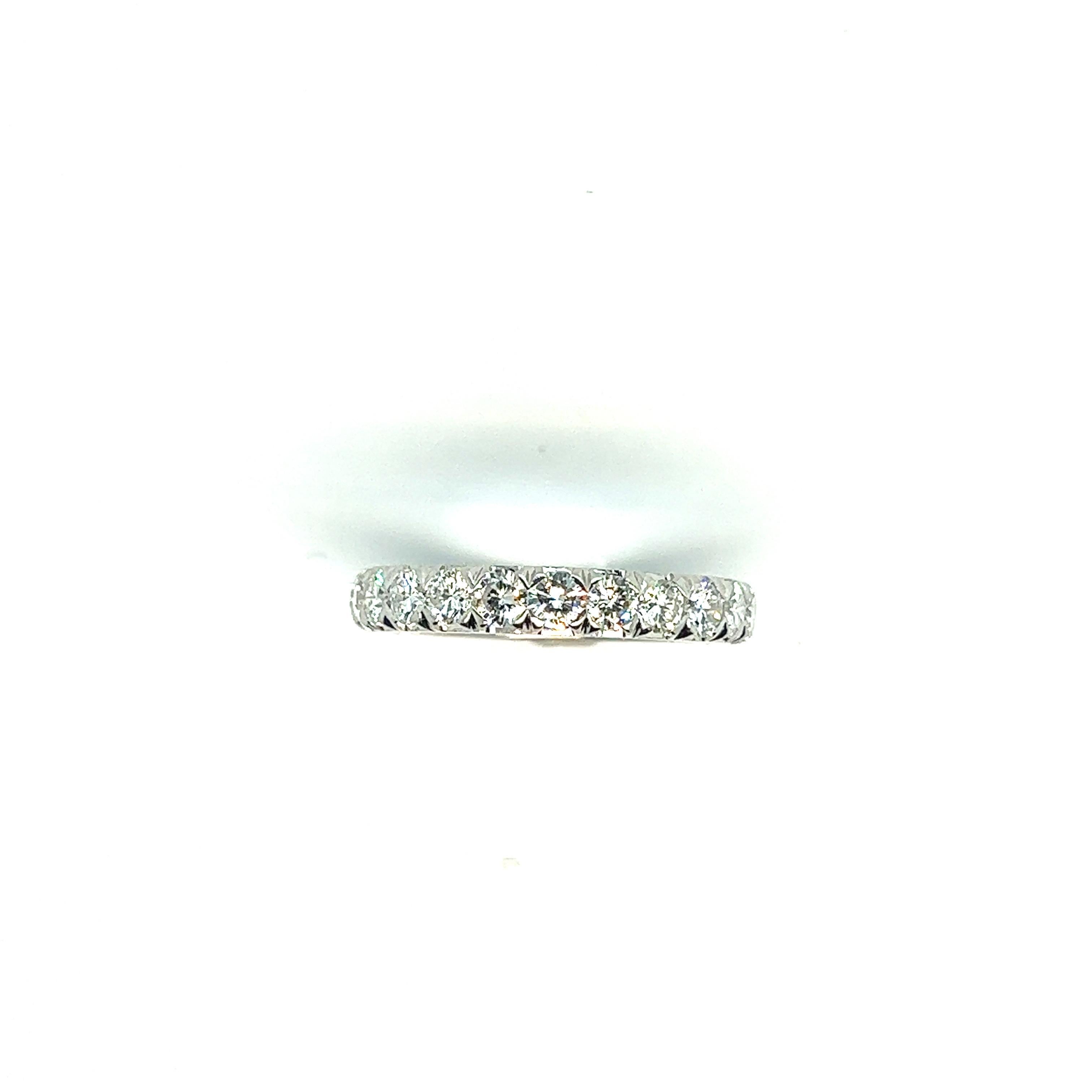 Platinum Wedding Ring Set with Diamonds In Excellent Condition In Vannes, FR