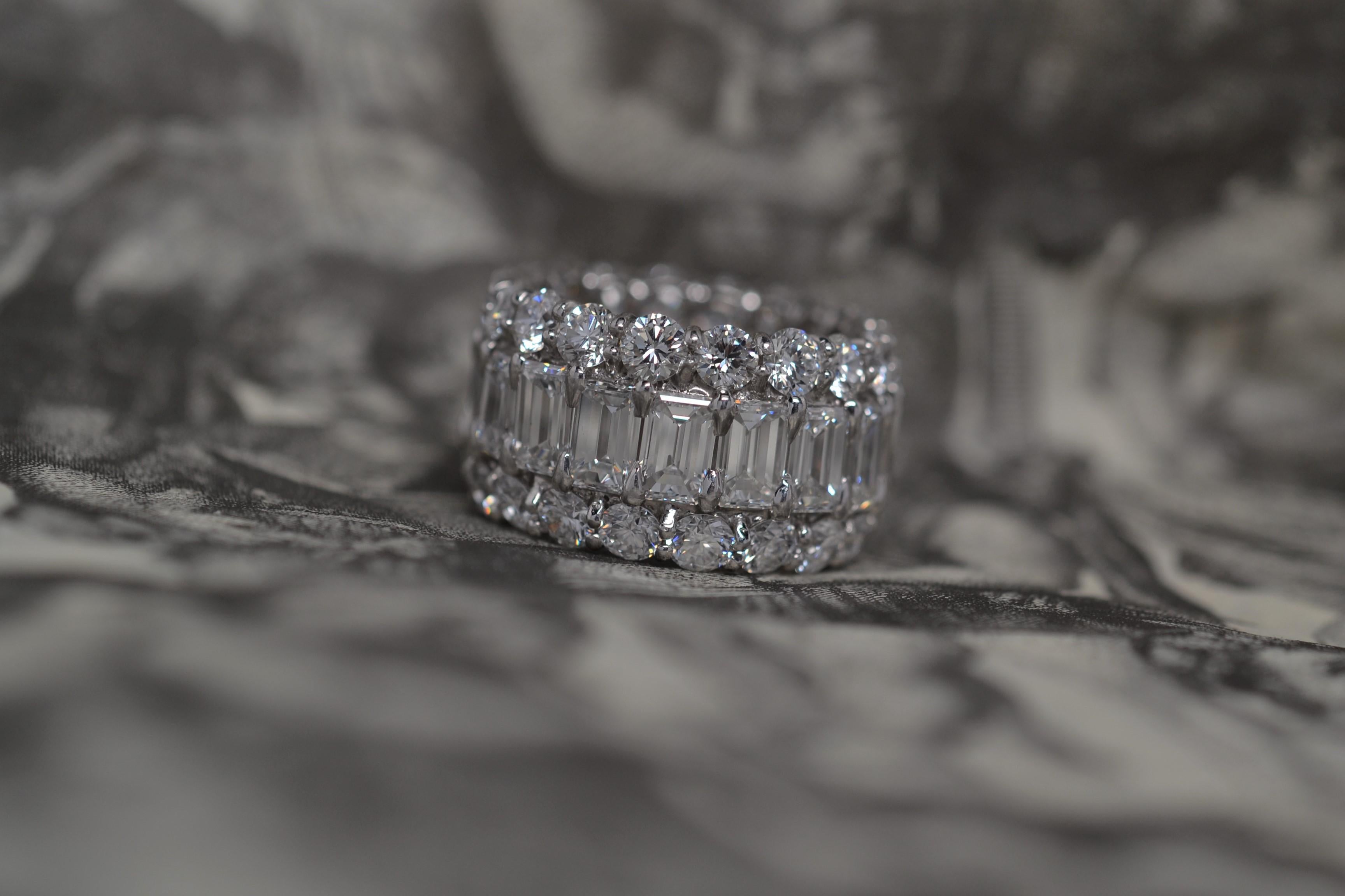 Platinum Wedding Ring with Emerald Cut & Round Brilliant Cut Diamonds, 14.12ct For Sale 2