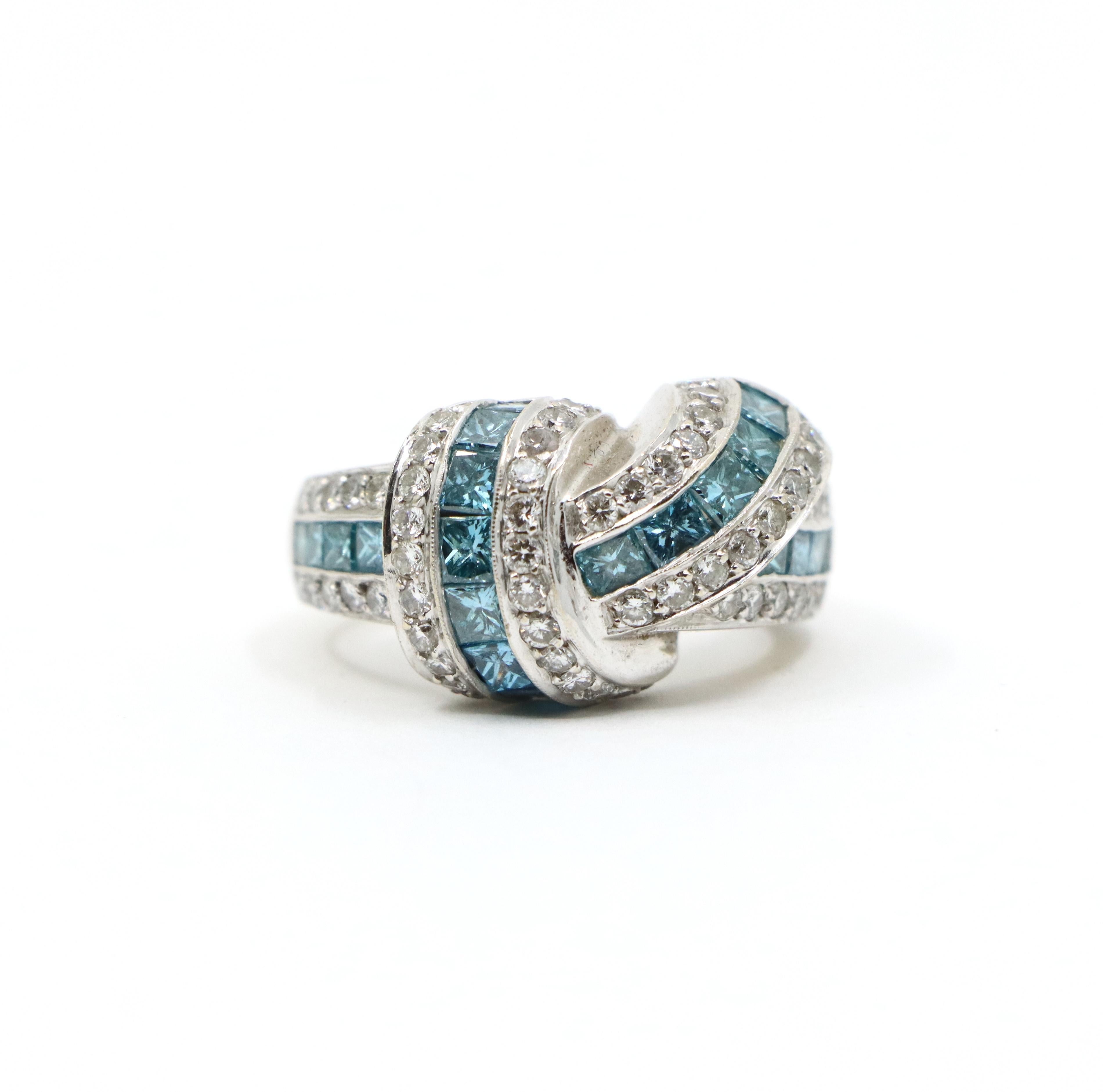 Platinum White & Blue Diamond Ring In Good Condition For Sale In Flushing, NY