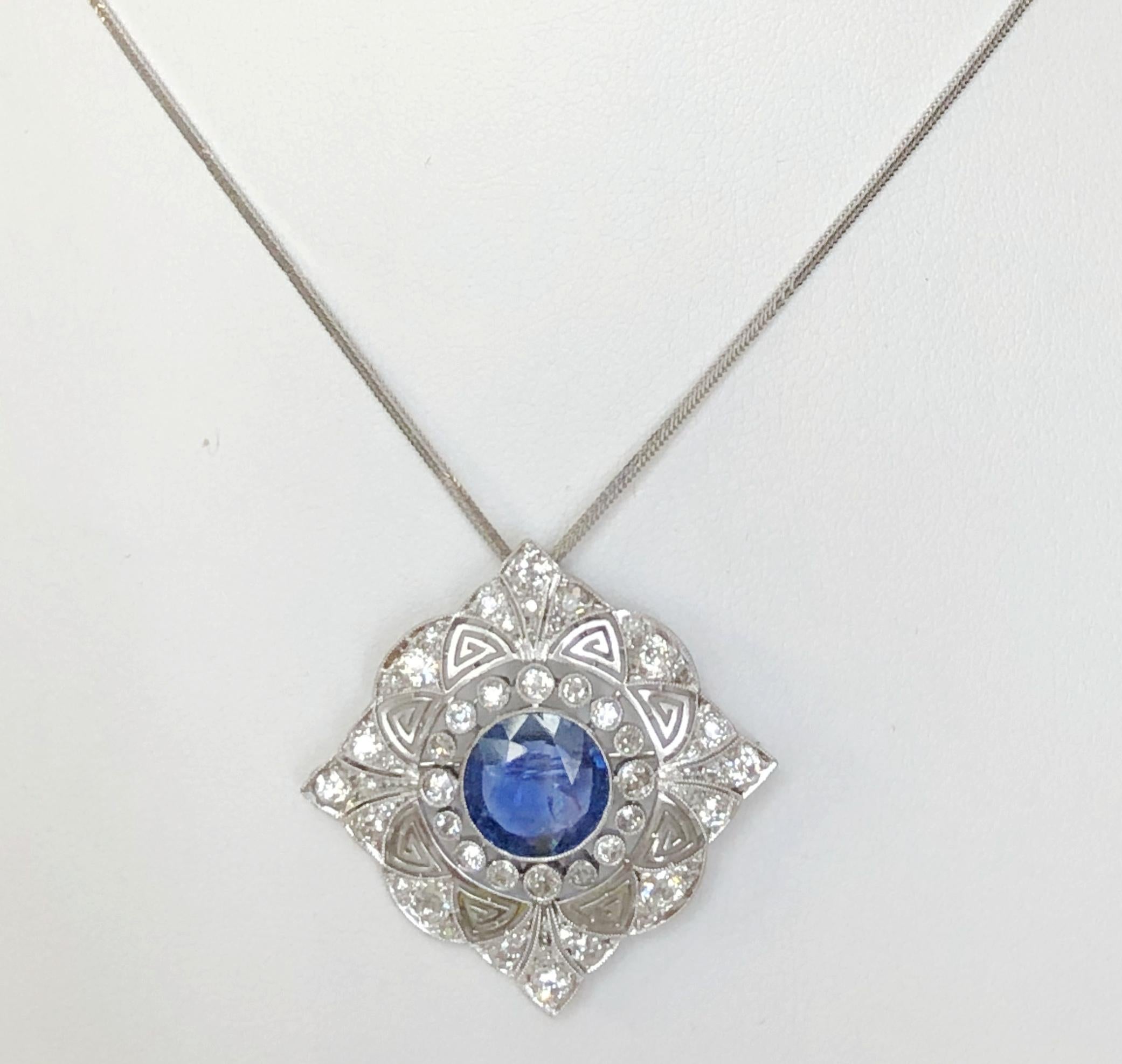 Halskette aus Platin mit Diamant und Saphir (Brillantschliff) im Angebot