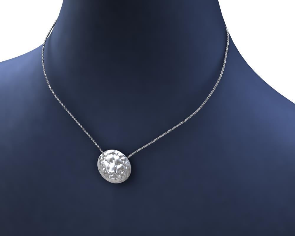 Chaîne collier pendentif lion Leo en platine pour femme Unisexe en vente