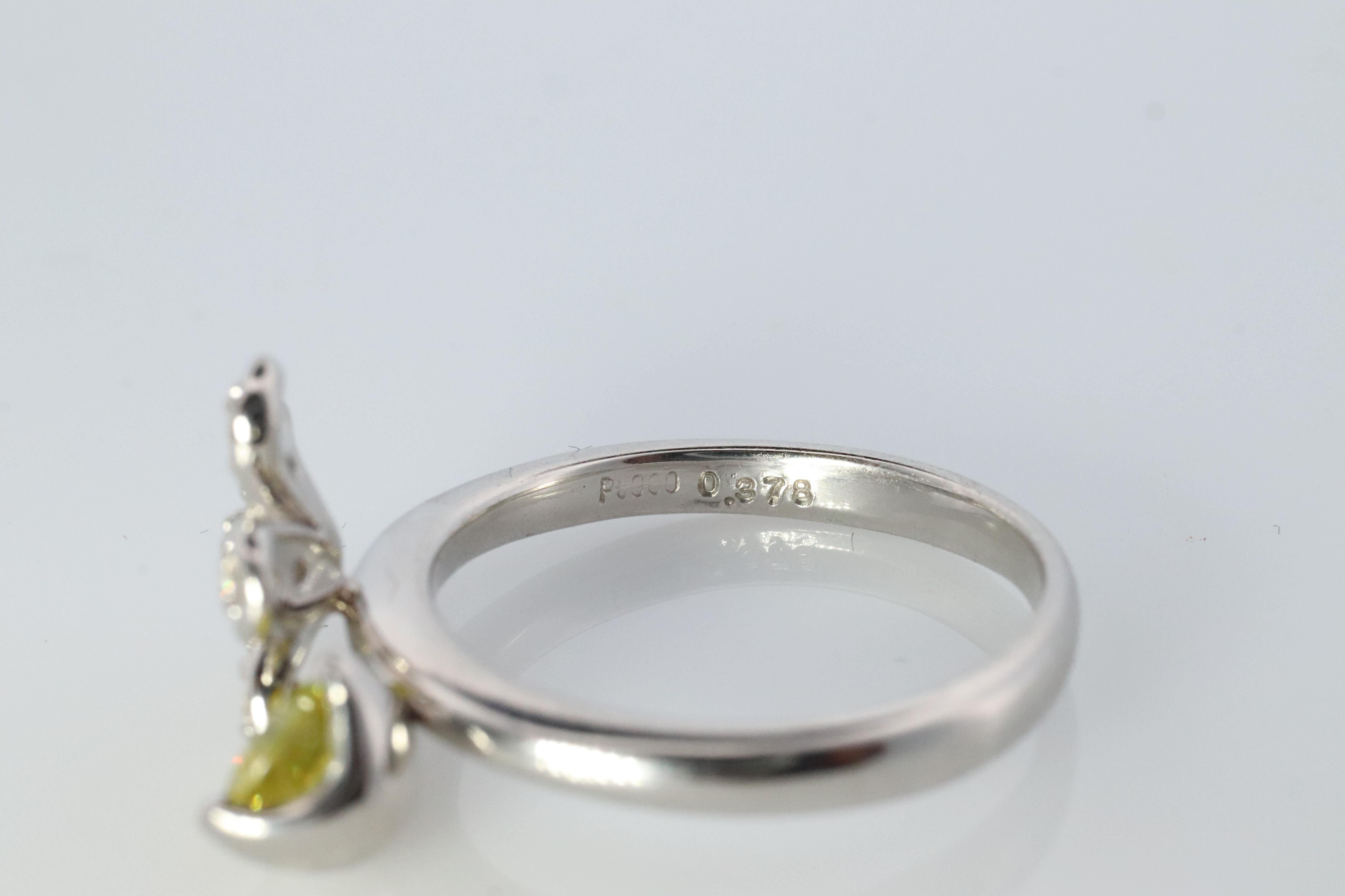 Bague fleur en platine et diamant jaune. Pt900 Diamant canari Bracelet pendentif en forme de grappe. Pour femmes en vente