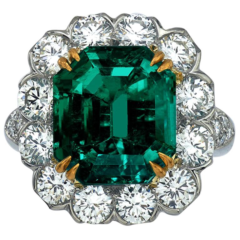 Colombian "Traditional" Collector's Emerald 8.75 Carat, AGL Report, Diamond Ring For Sale