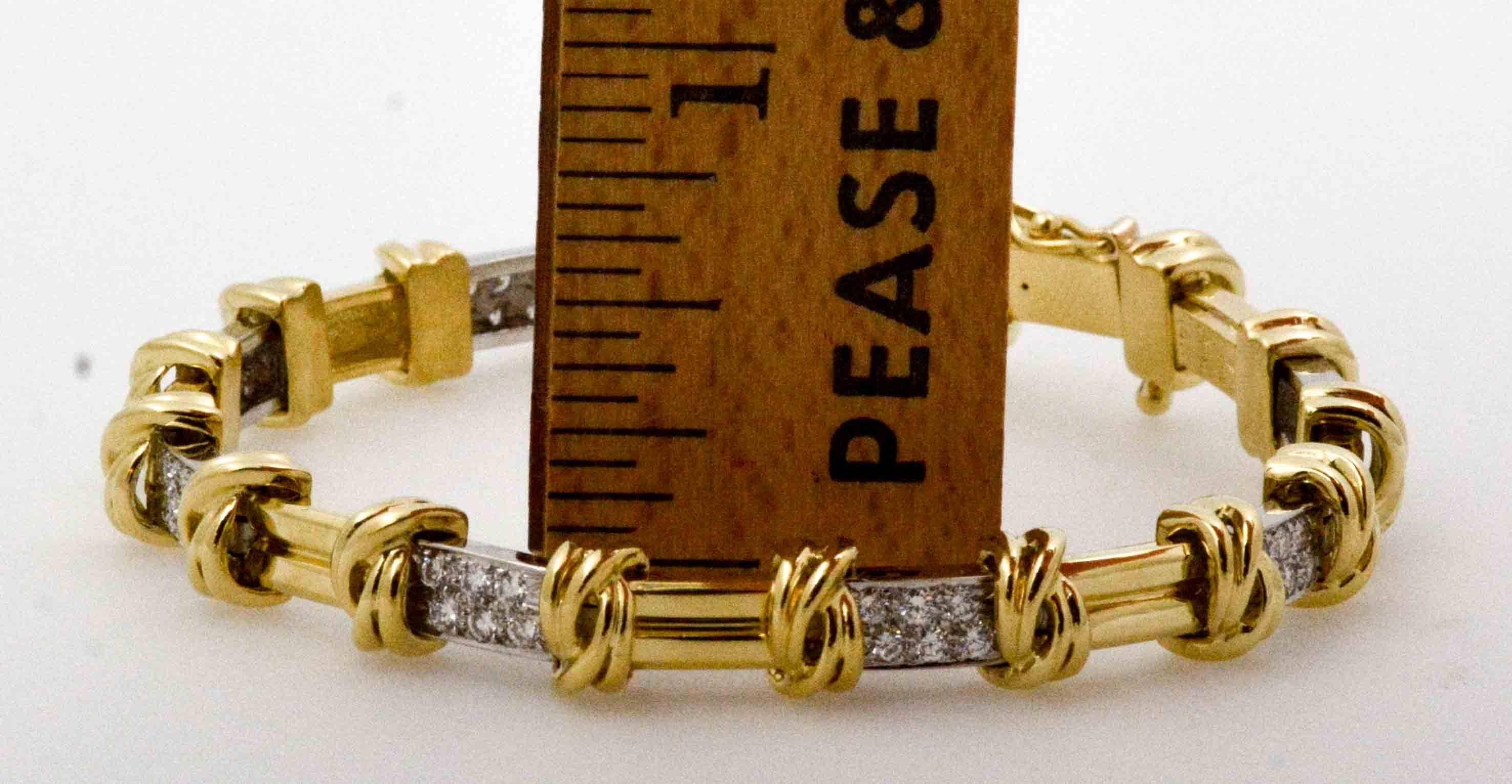Platinum, 18 Karat Gold 1.00 Carat Diamonds Link Bracelet In Excellent Condition In Dallas, TX