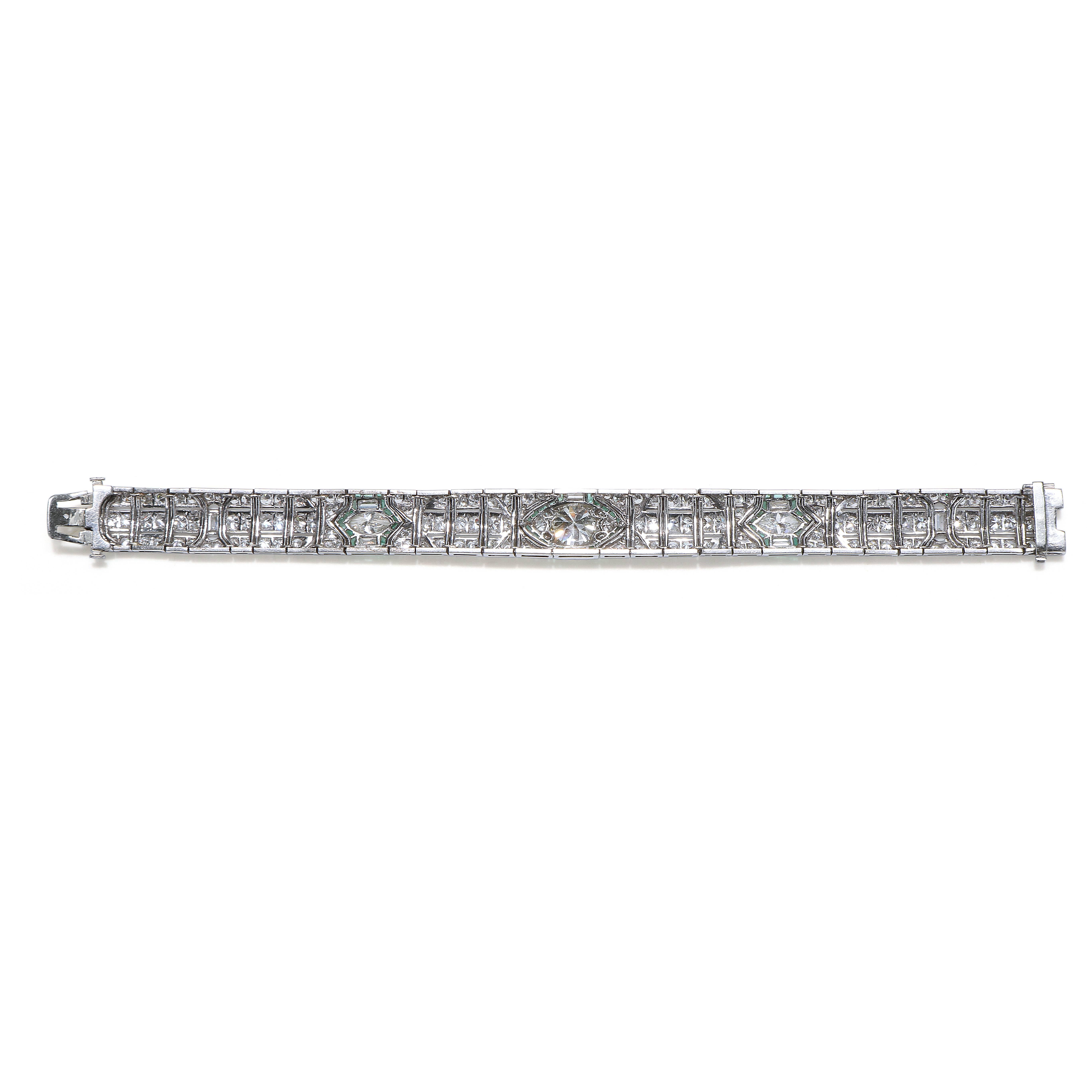 Platinum, Diamond and Emerald Art Deco Bracelet In New Condition In Westport, CT
