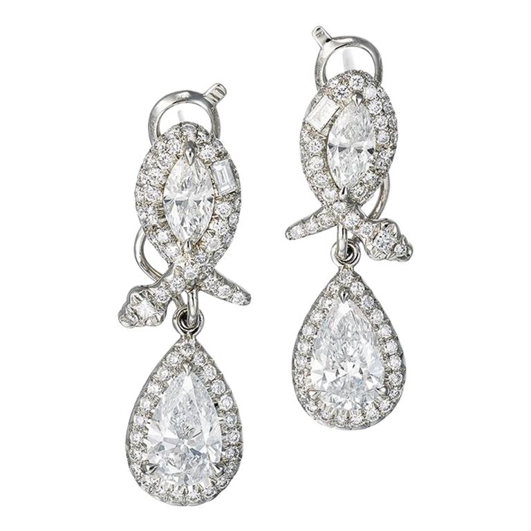 Diamants blancs en platine de 3,69 carats  Boucles d'oreilles pendantes Aenea