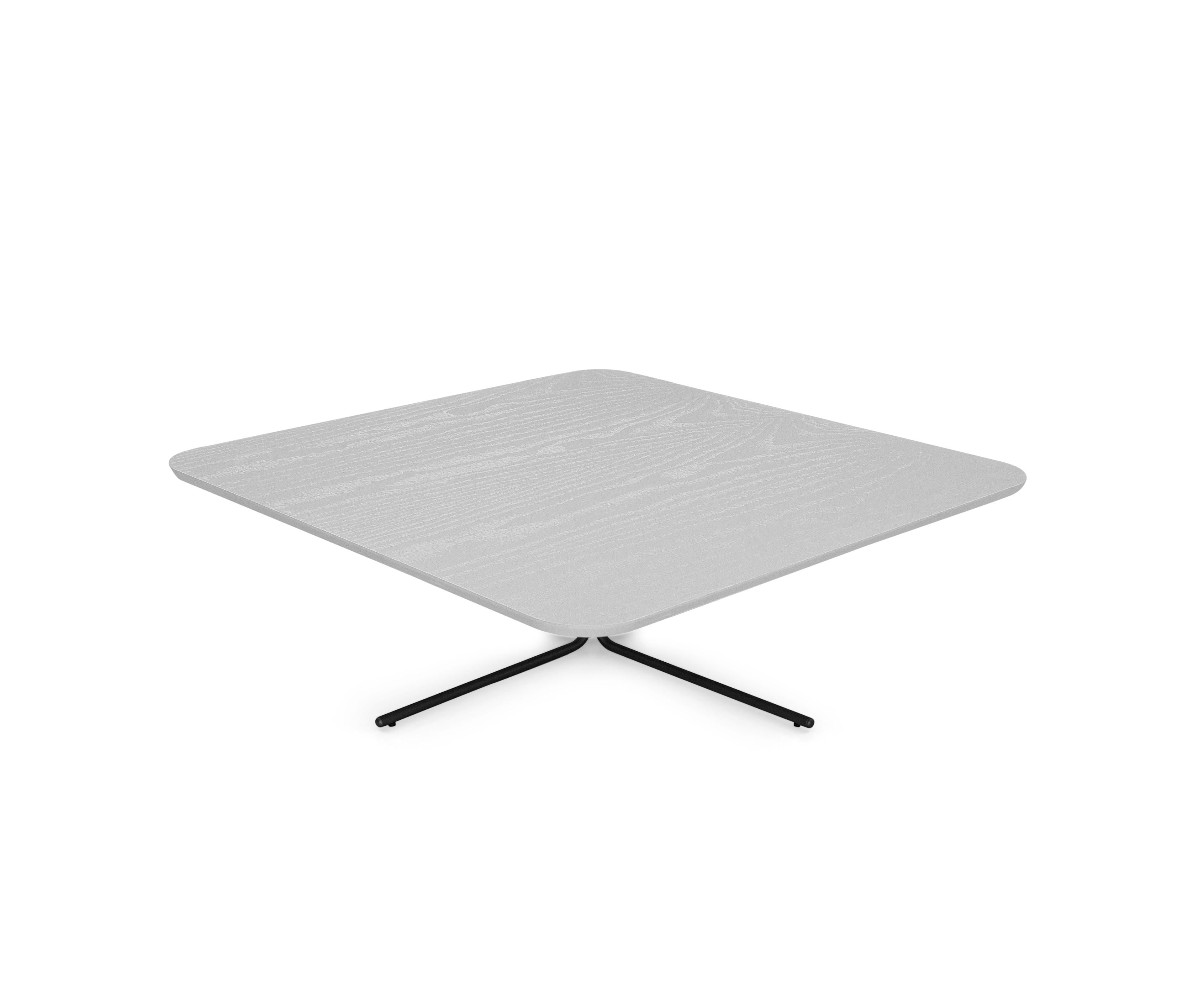 Support tables based on aluminum and top in MDF 20mm. It is the perfect touch of lightness for your home. Also sold as a set.