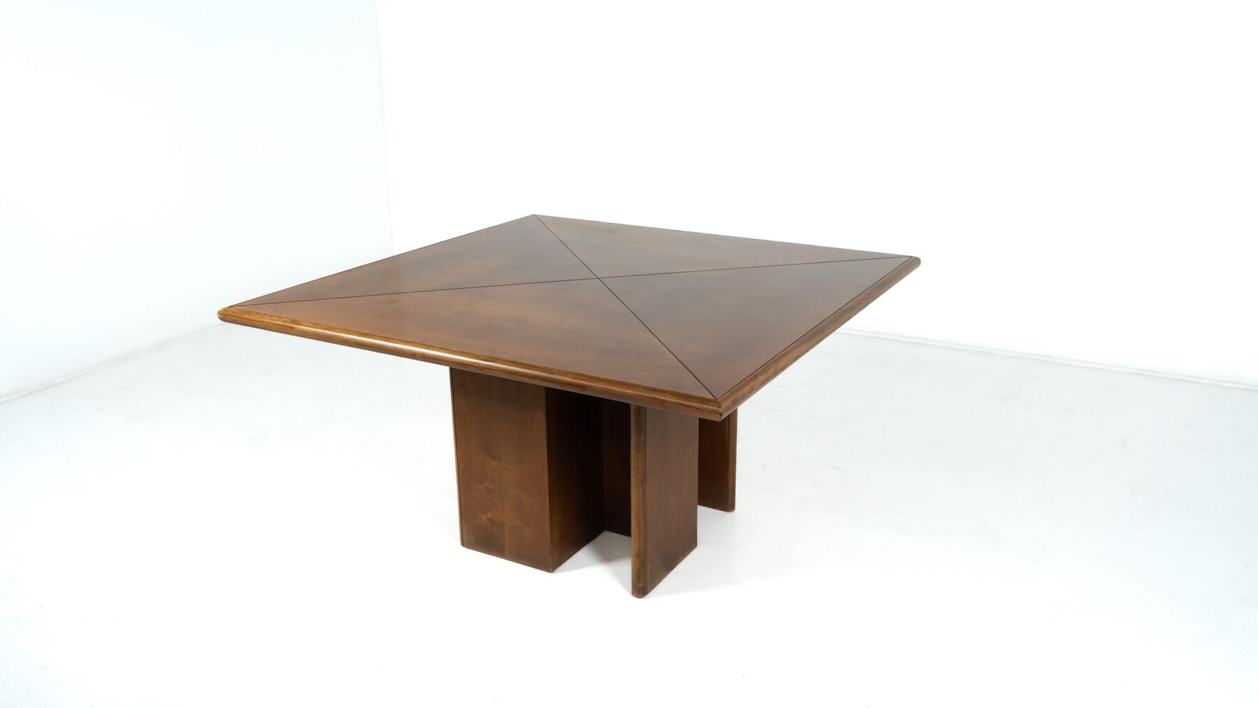Mid-Century Modern Plato Dining Table by Ferdinando Meccani, Italy, 1969 For Sale