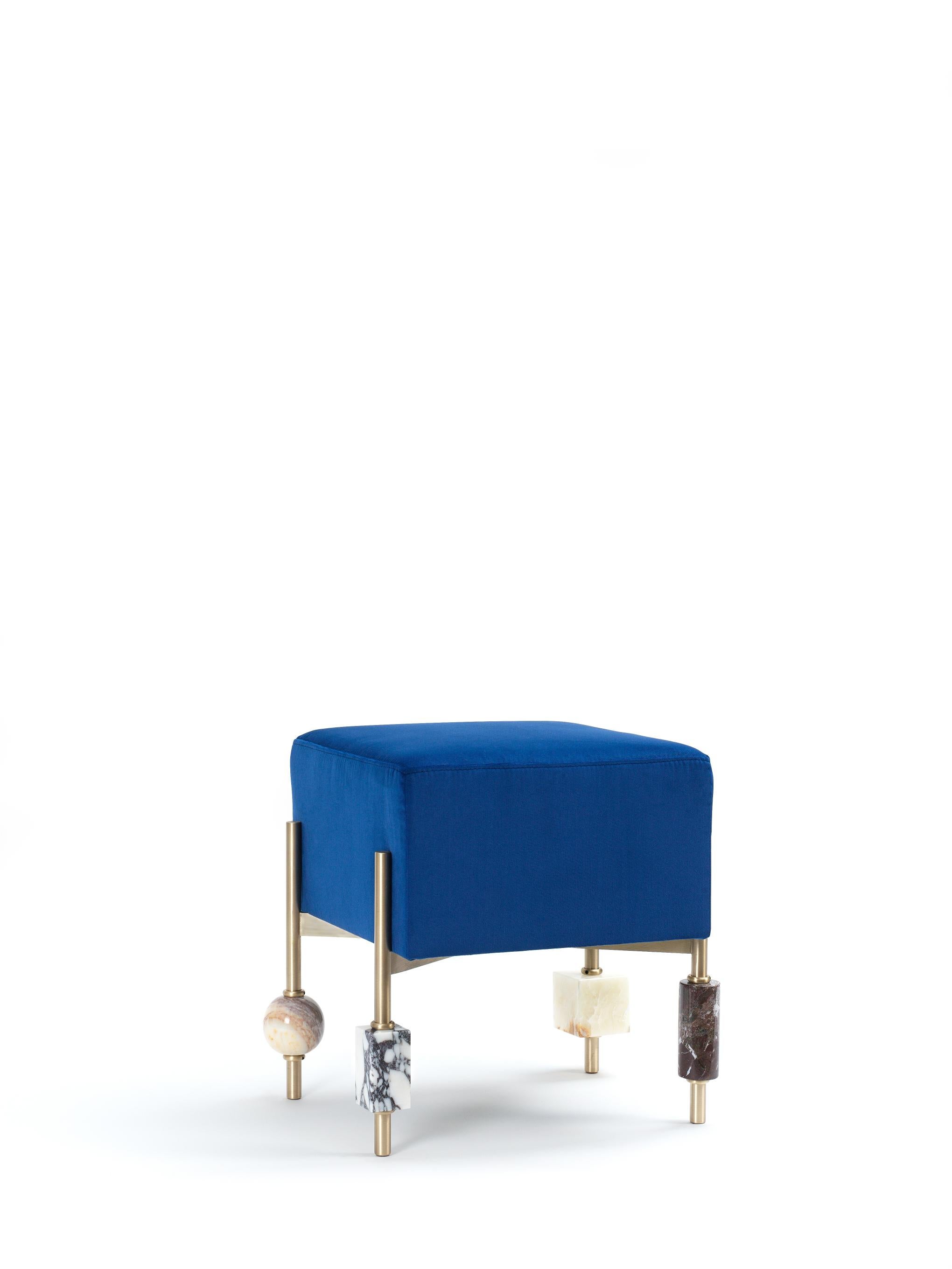 Plato pouf no 2 by Yasemin Toygar
Dimensions: W 40 x D 40 x H 46 cm
Materials: satin brass, marble and onyx, blue velvet fabric


Plato Collection

Inspired by the geometric still life, Plato explores and defies the boundaries of sensory