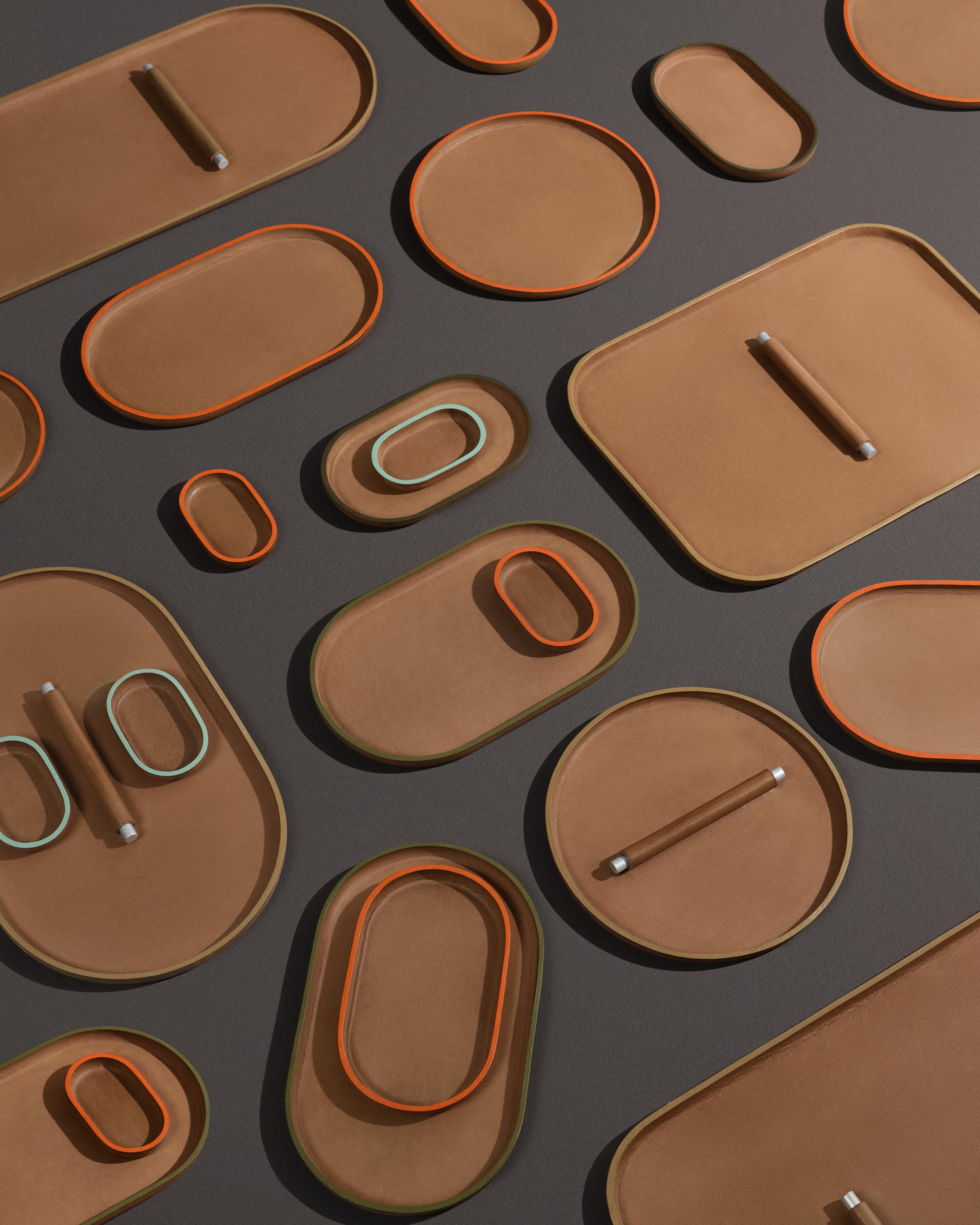 Other Plato Rectangle No.02 in Vegetable Tanned Leather & Anodized Aluminum by UNIQKA For Sale