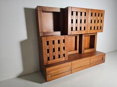 Buffet Plato en bois de noyer massif par Ferdinando Meccani, 1969