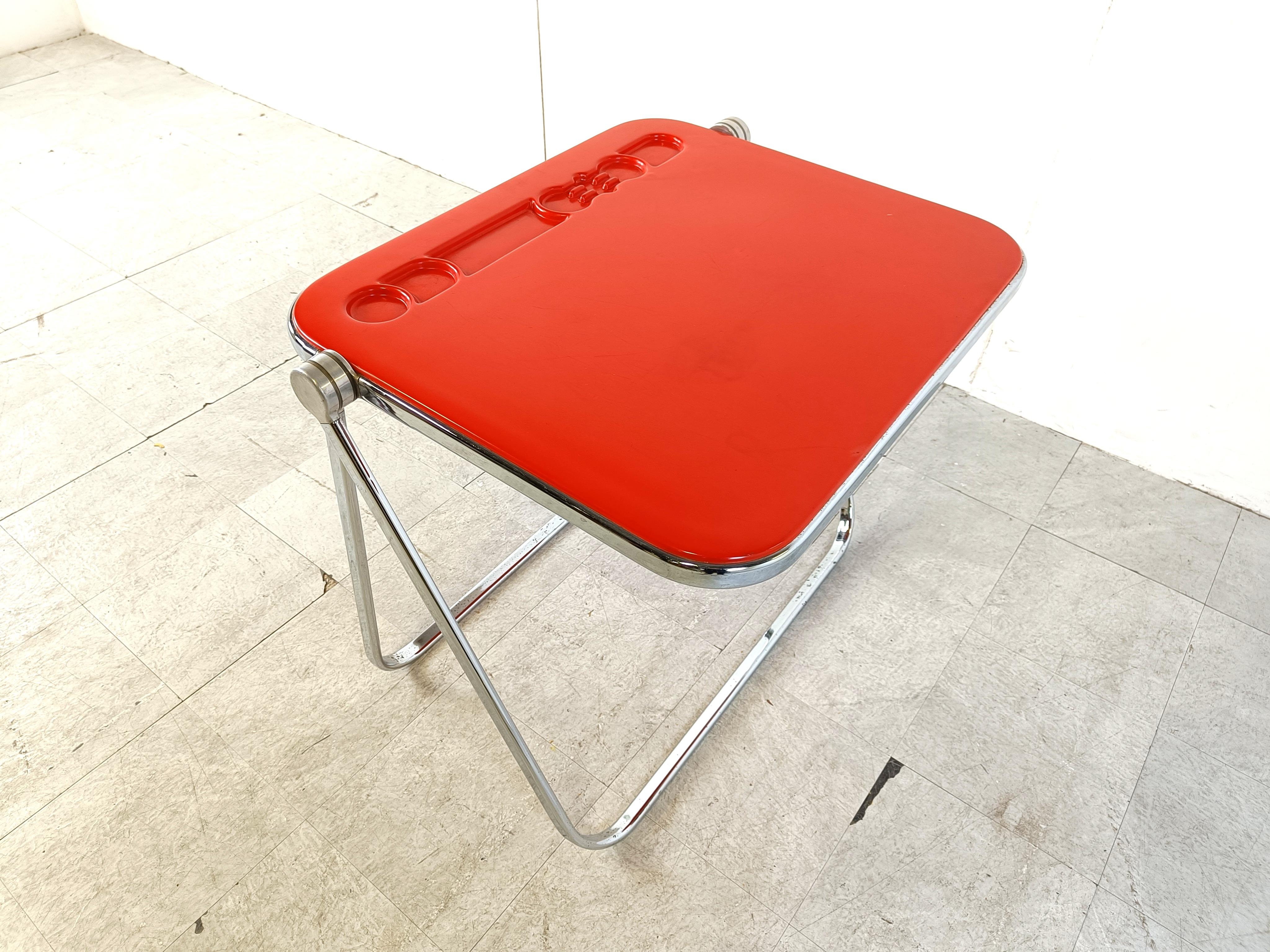 Chrome Platone folding table by Giancarlo Piretti for Castelli, 1970s For Sale