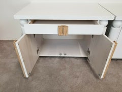 Tavolino da notte moderno Coastal Nightstand di The Platt Collections