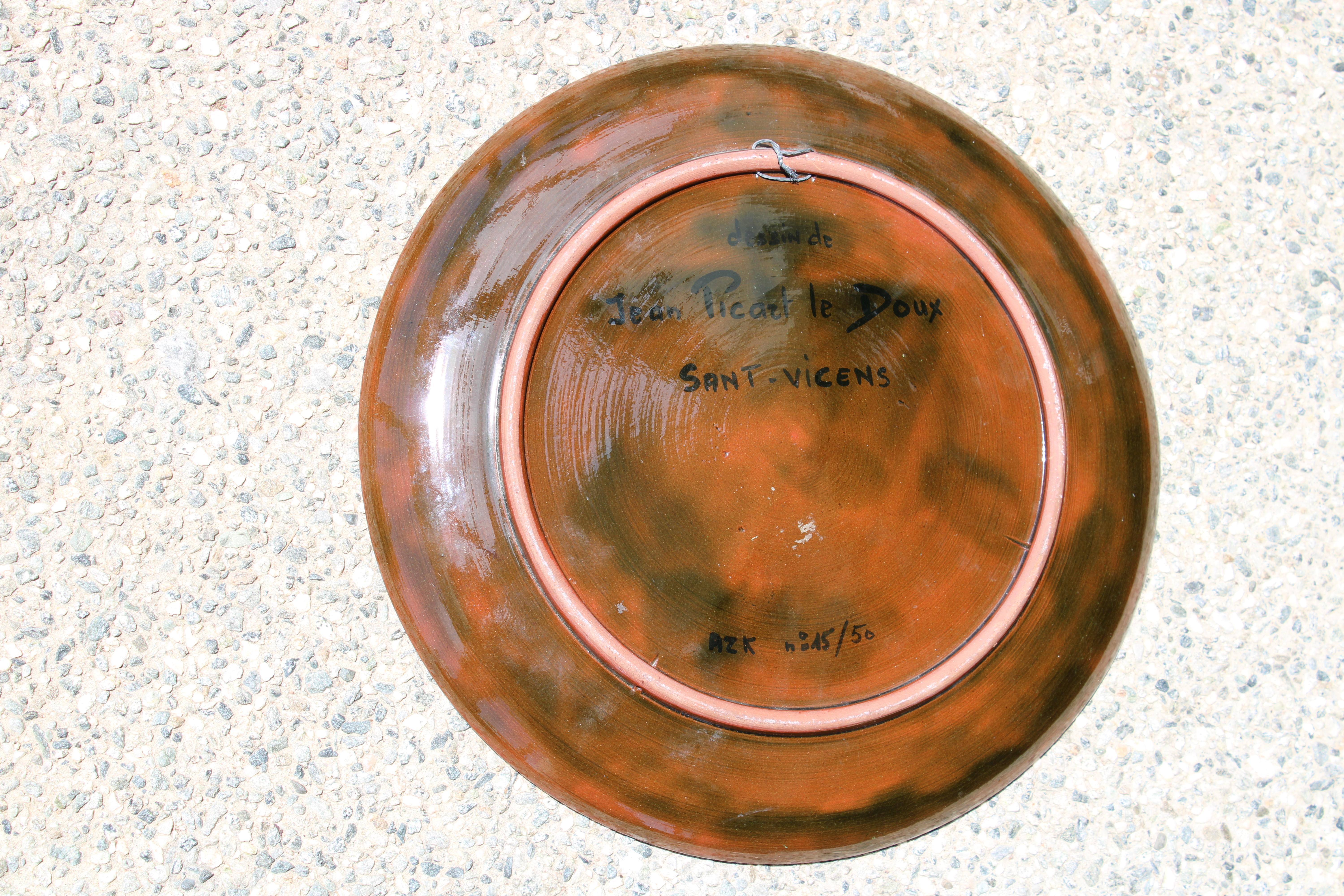 Plato de Jean Picart Le Doux, Sant-vicens, 45/50 en Bueno estado para la venta en Palm Springs, CA