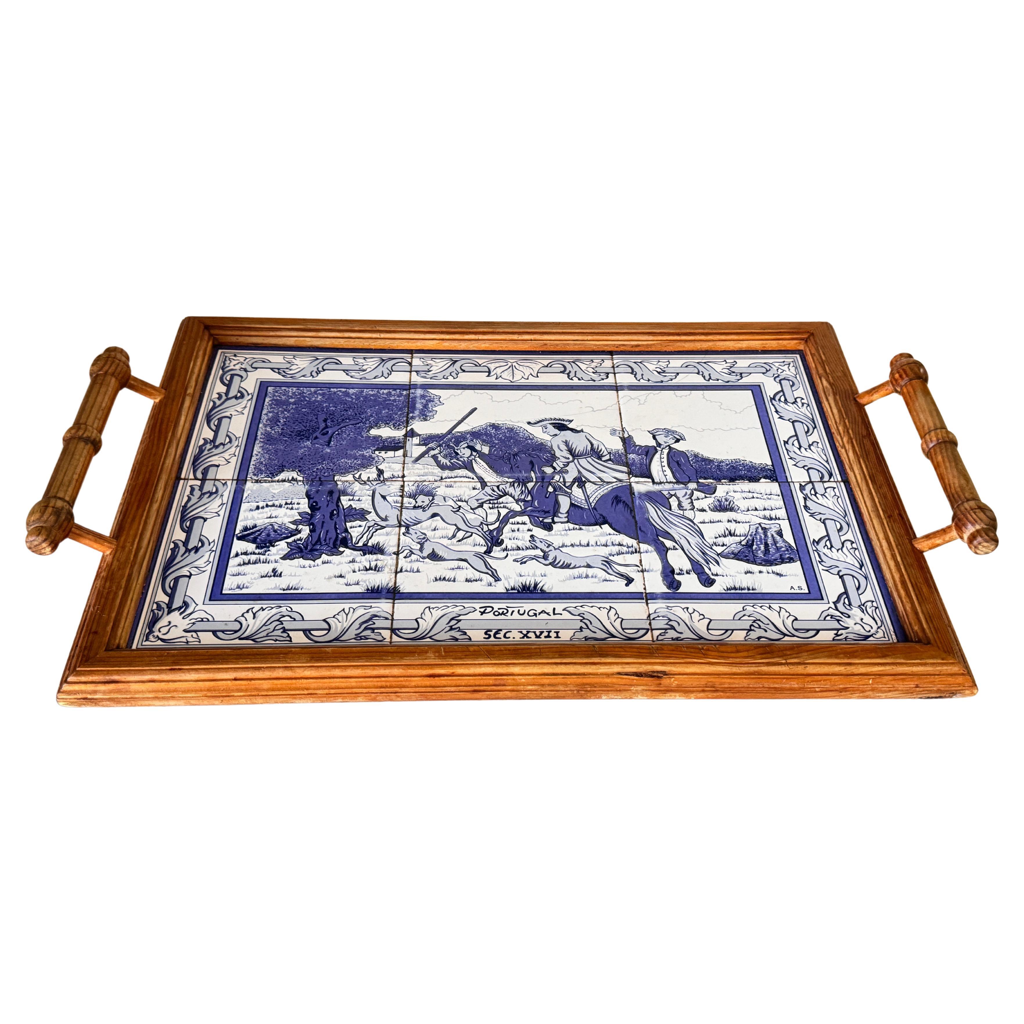 Platte oder Tablett aus Keramik und Holz Portugal 1970er Jahre Blau und Weiß Farbe Azuelos