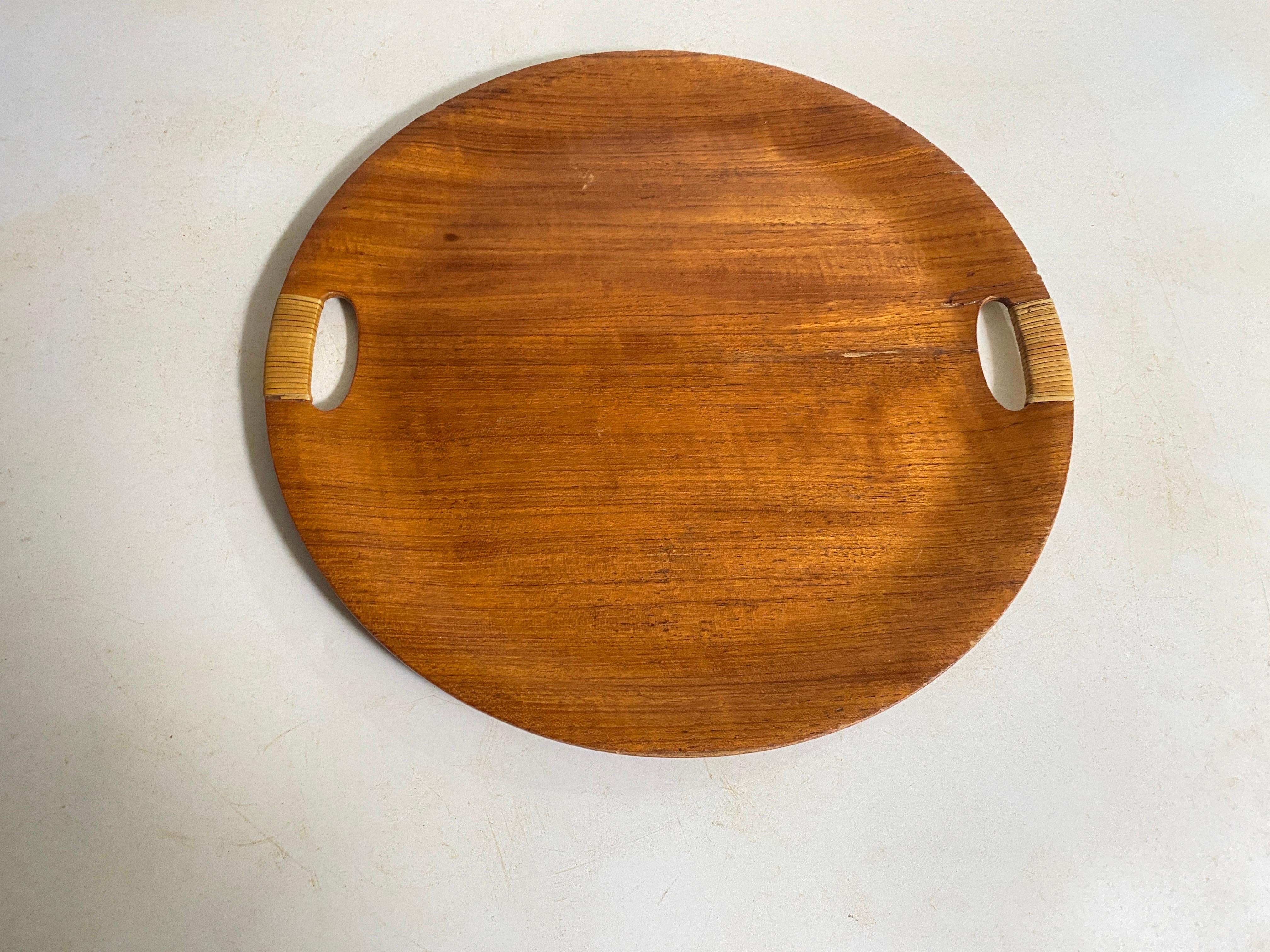 Metà XX secolo Piatto o vassoio in  Wood Dennemark 1960 Colore Marrone Forma rotonda in vendita