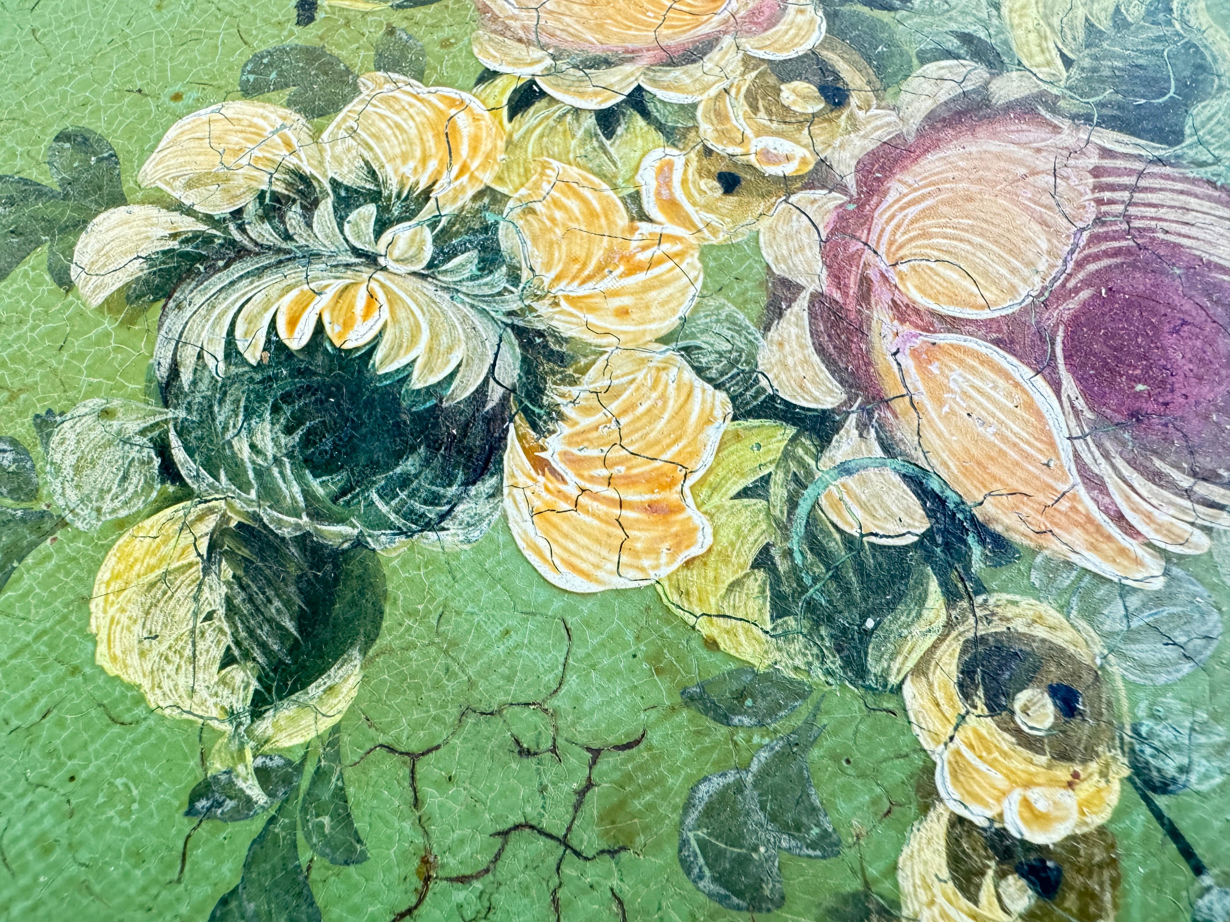 Fin du 20e siècle Plateau ou plateau peint en métal vert avec fleurs, France, années 1970  en vente