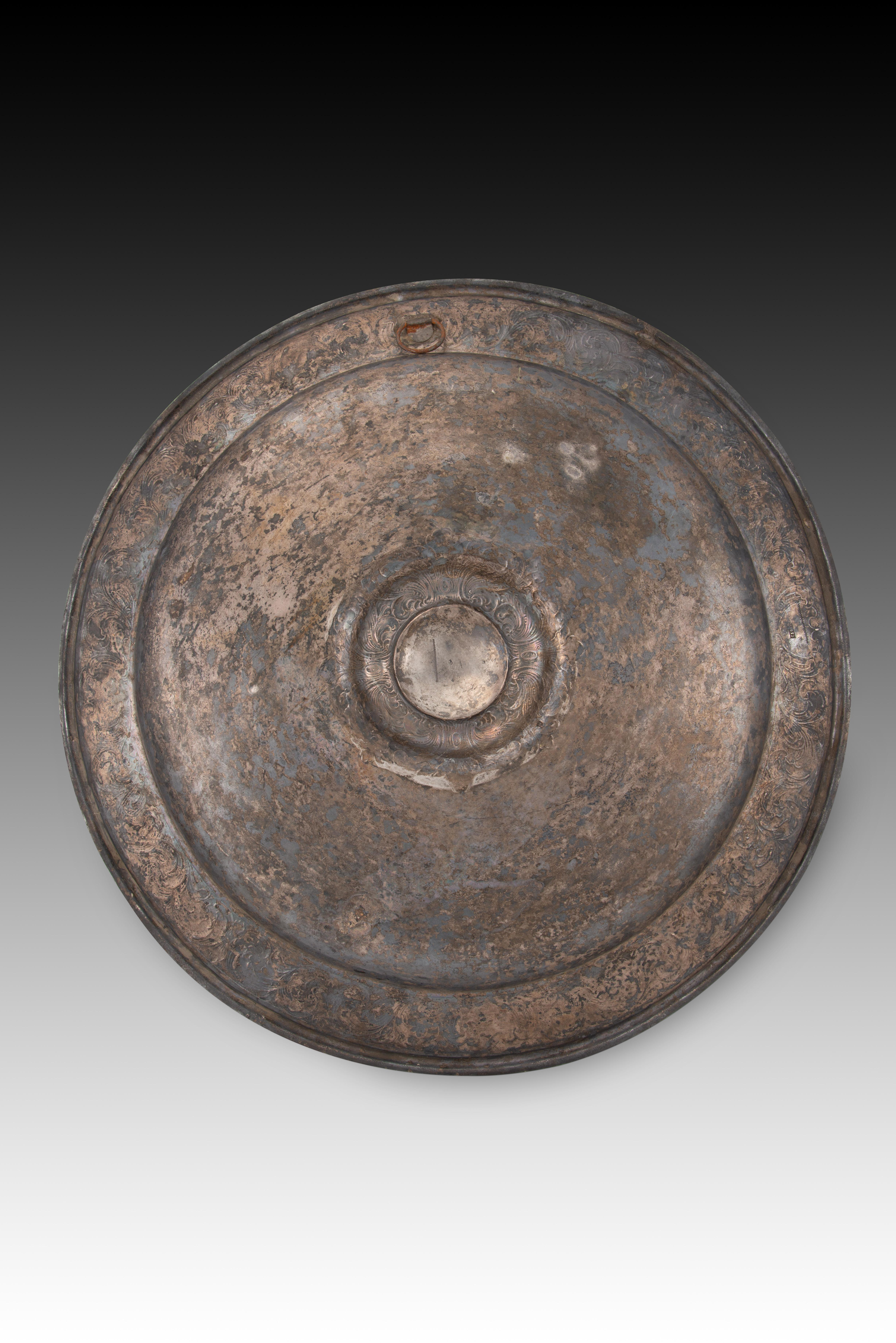 Piatto. Silver. Zaragoza, Spagna, circa 1700. 5