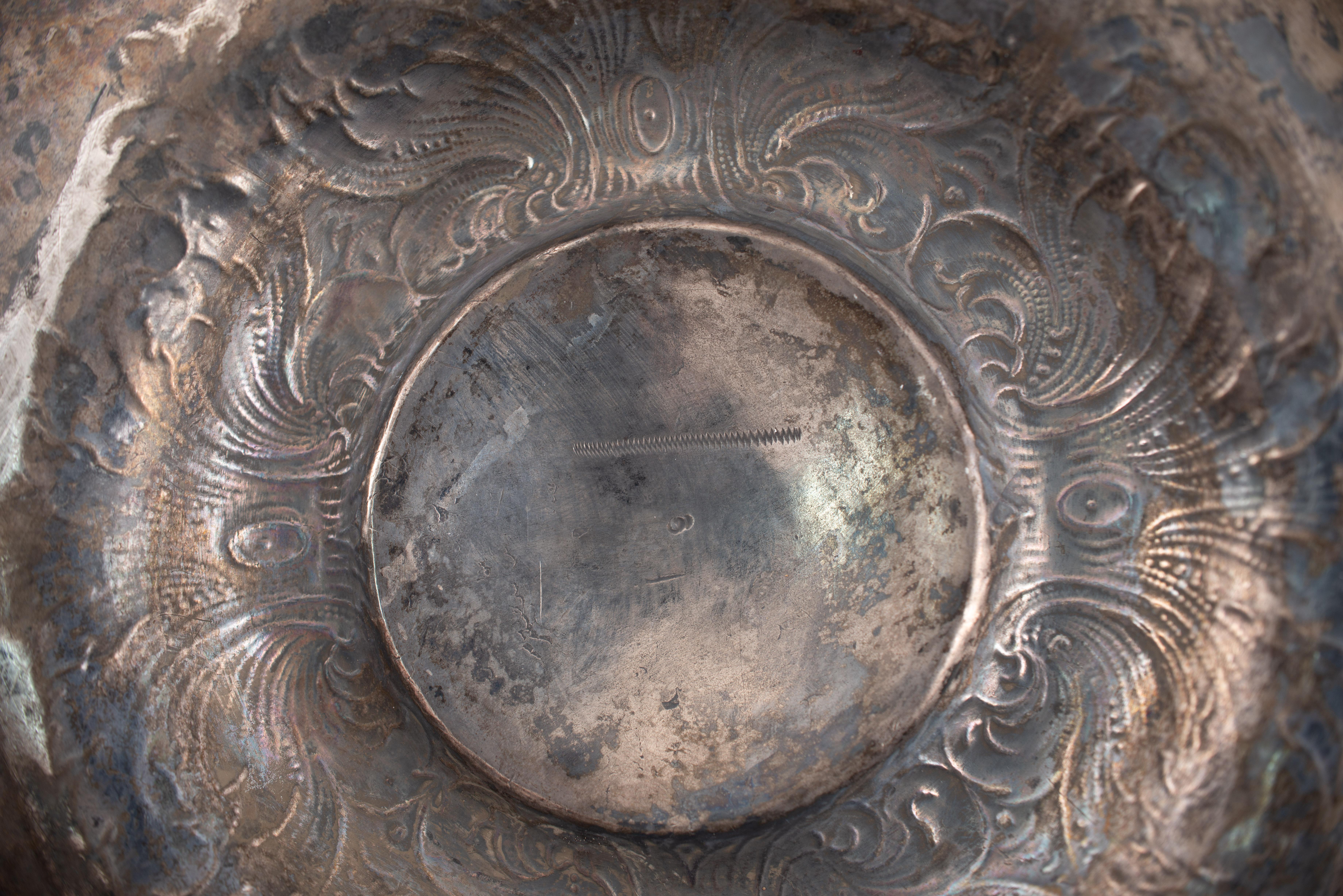 Piatto. Silver. Zaragoza, Spagna, circa 1700. 9