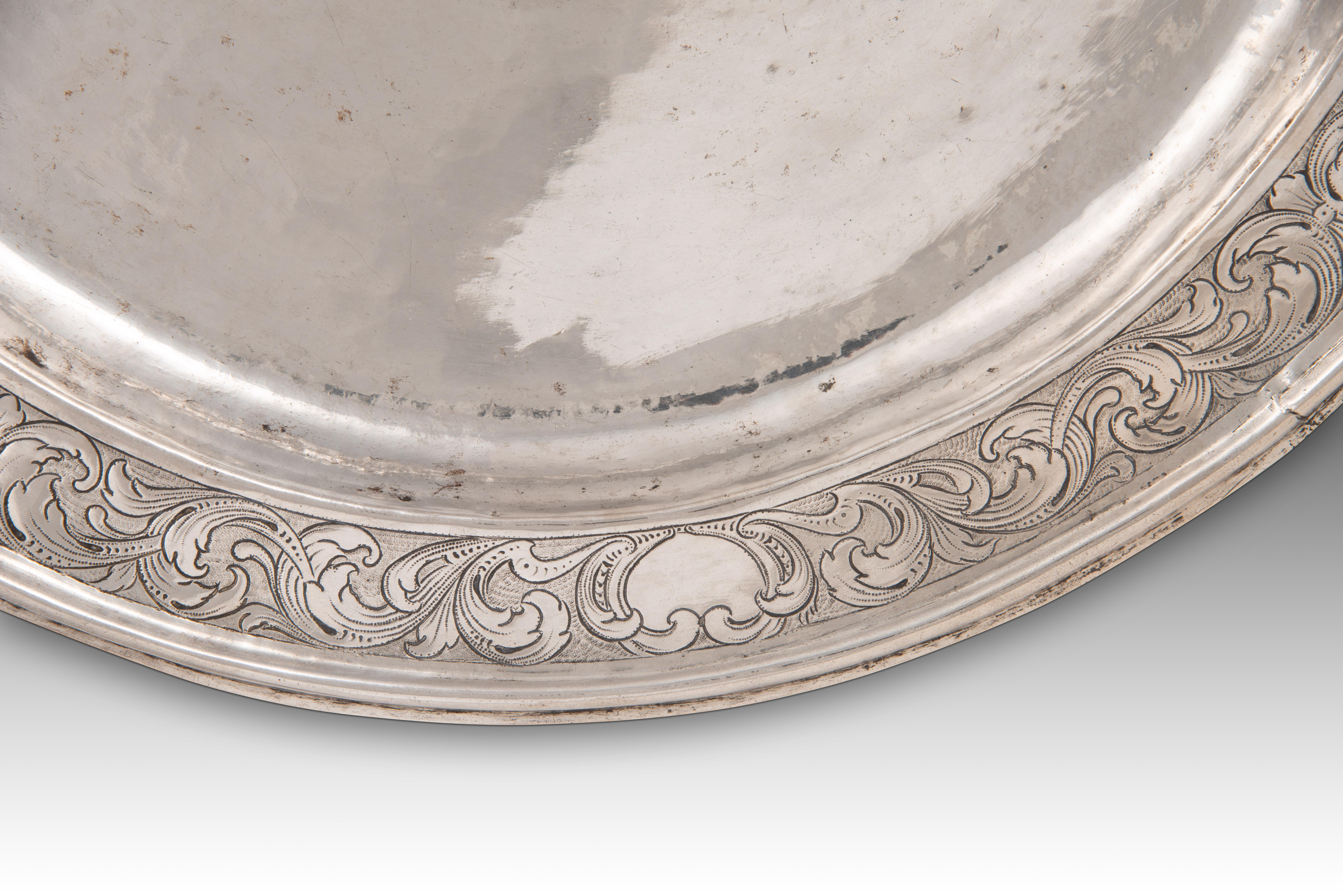 Piatto. Silver. Zaragoza, Spagna, circa 1700. 1