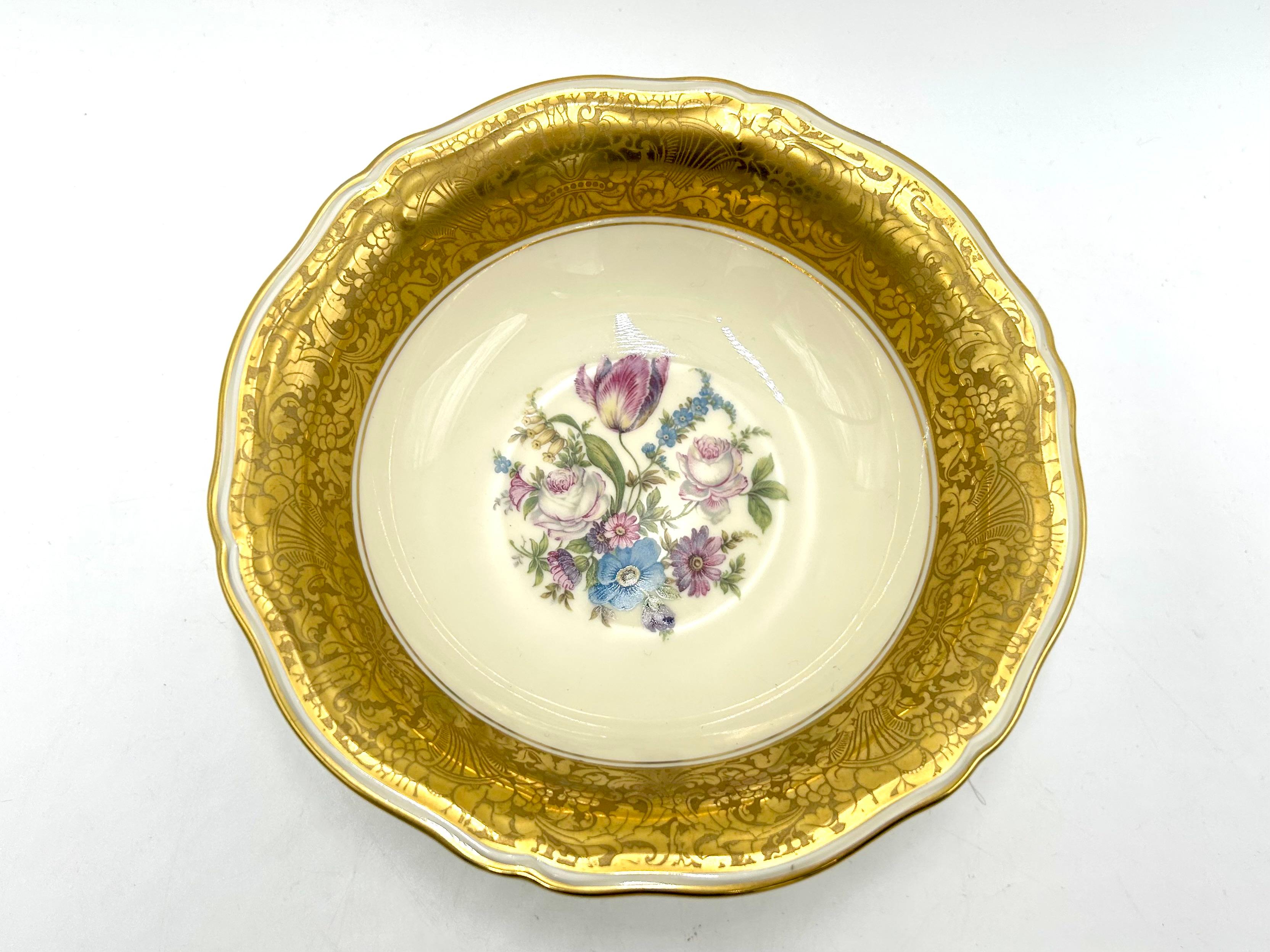 Platter with Gilding, Rosenthal Chippendale, Germany, 1940s In Good Condition For Sale In Chorzów, PL