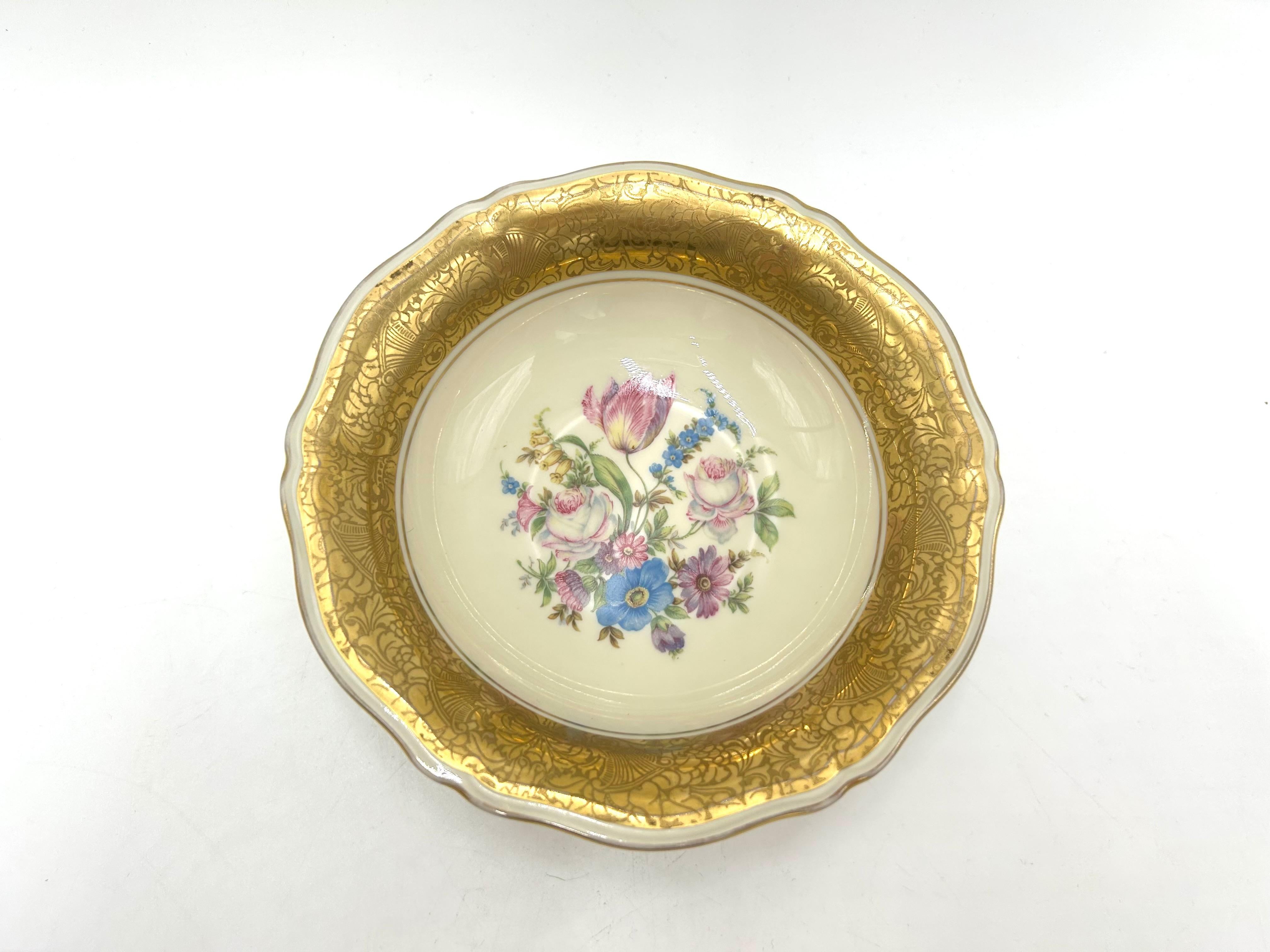 Platter with Gilding, Rosenthal Chippendale, Germany, 1948 In Good Condition For Sale In Chorzów, PL