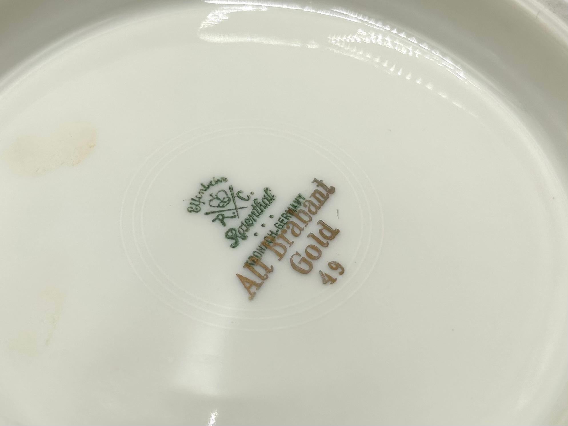Porcelain Platter with Gilding, Rosenthal Pompadour, Germany, Mid-20th Century For Sale