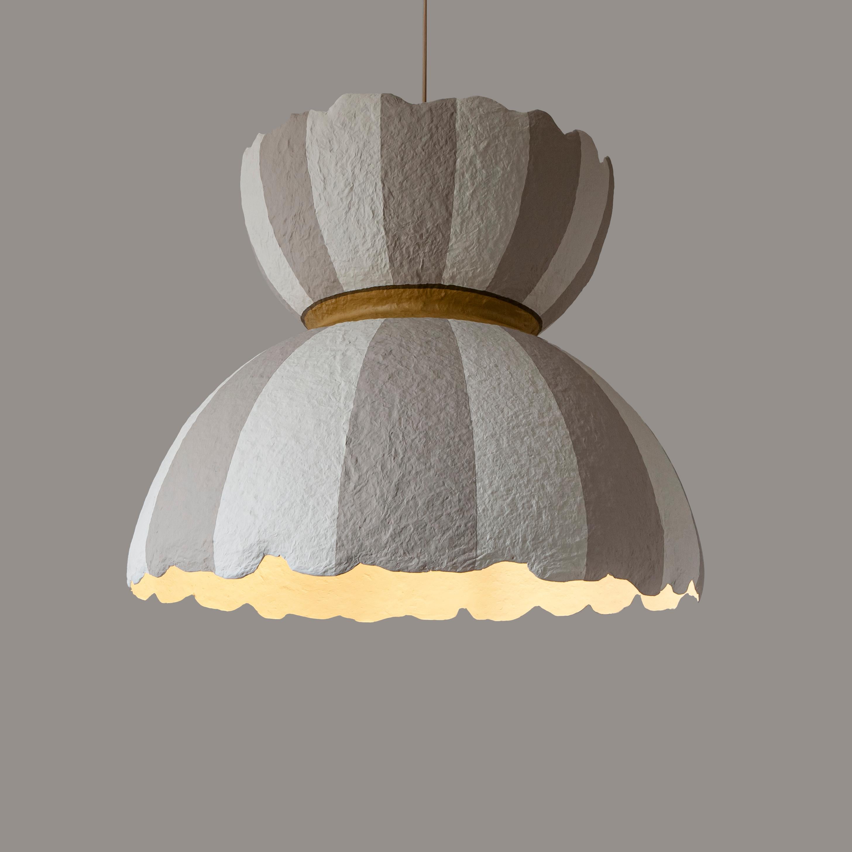 Ucraino Lampada a sospensione Plattya Perla 62 di Yalanzhi Objects in vendita