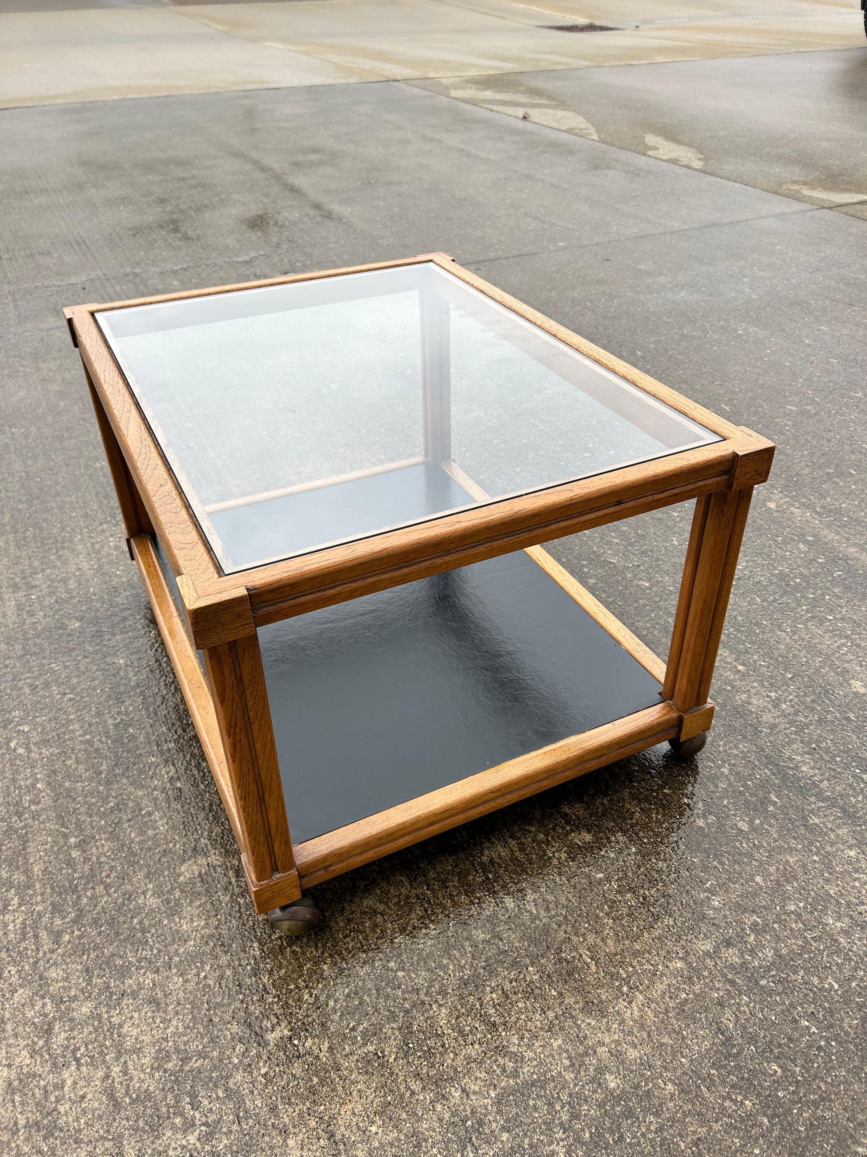 American Plaudit by Drexel End Table For Sale