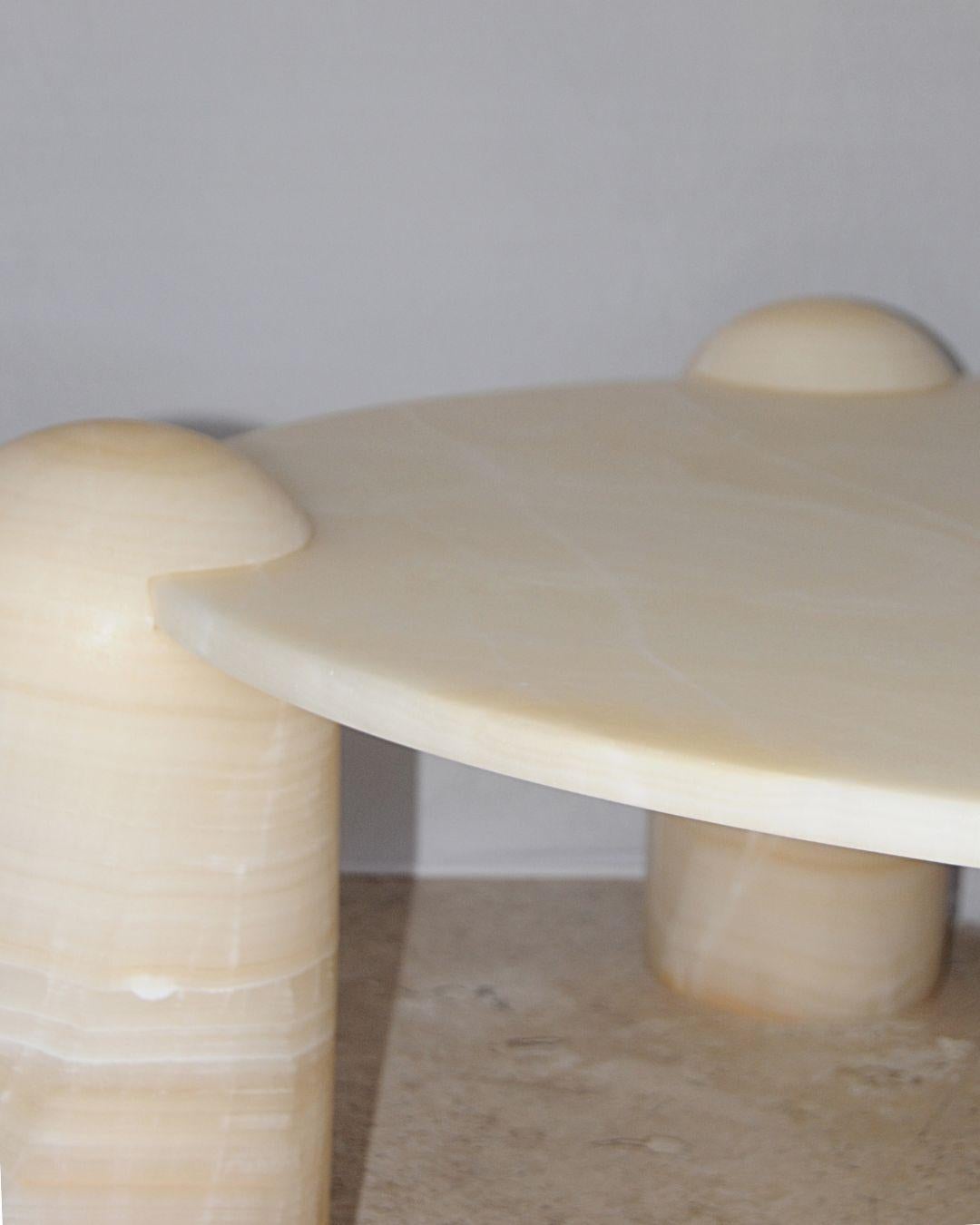 Play Time Toy Table, Mexican White Onxy Stone, 100cm Diameter, 40cm Height For Sale 4