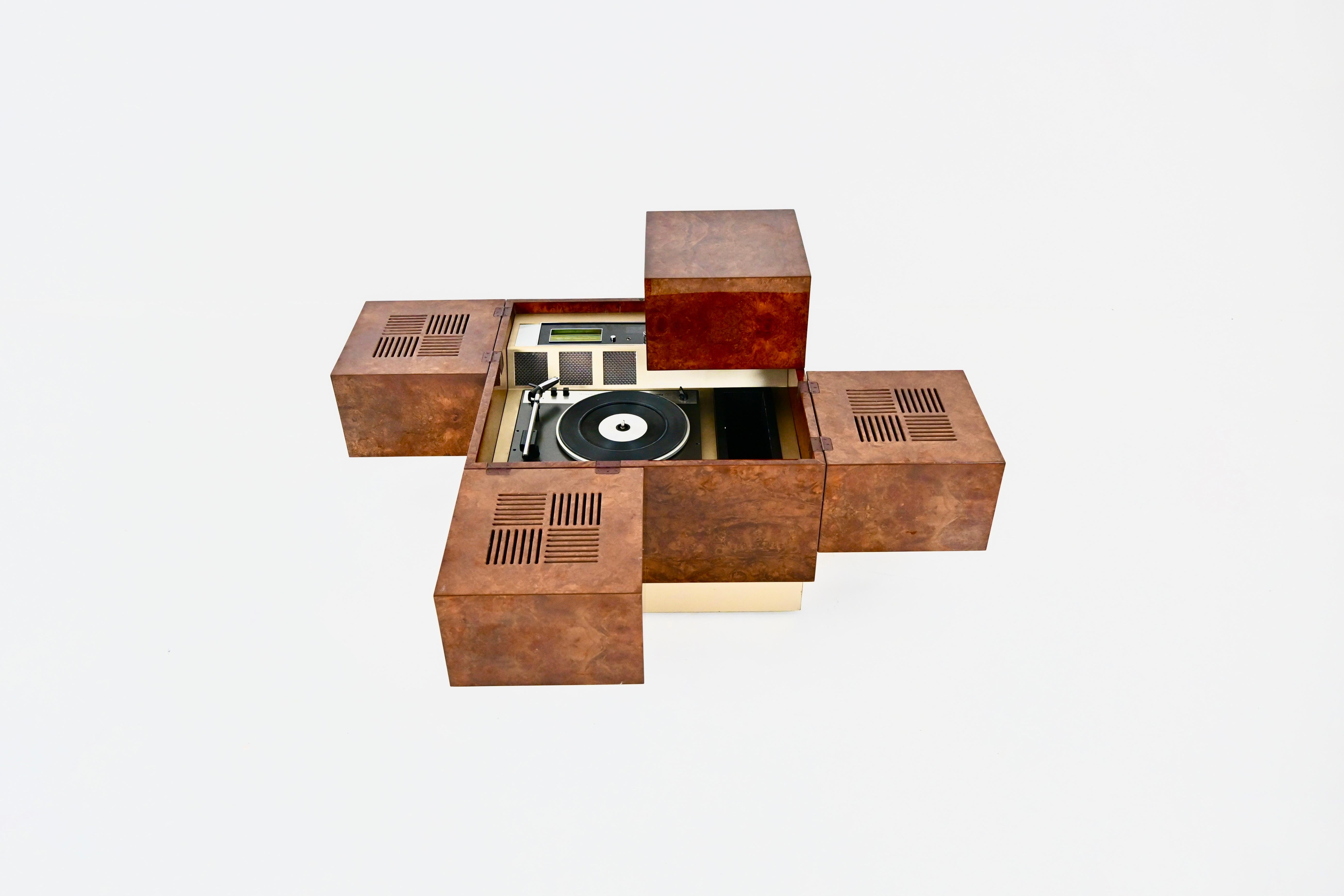 Playbox Record Player stereo by Philips and Medea, 1974 en vente 2