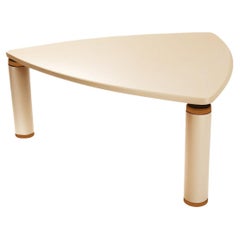 Table de salle à manger laquée crème de style Memphis Bizarra