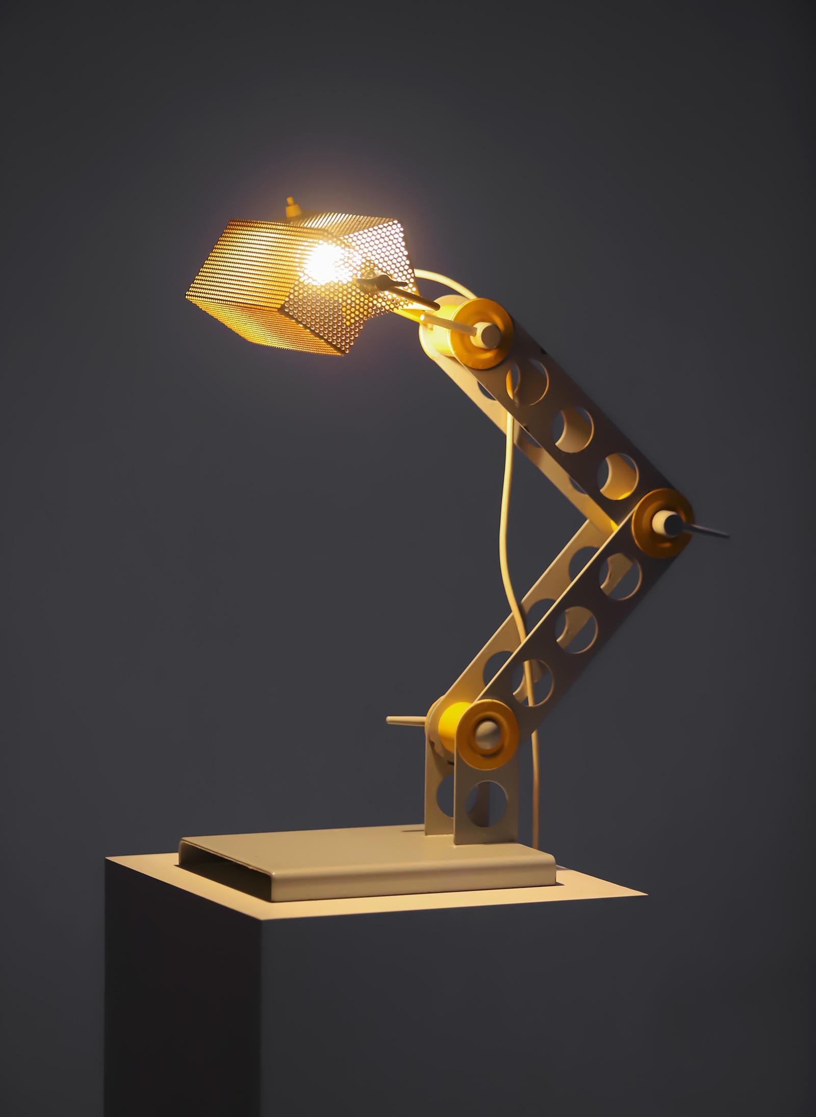 playful metal table lamp in Memphis Milano and meccano style made in Italy For Sale 5