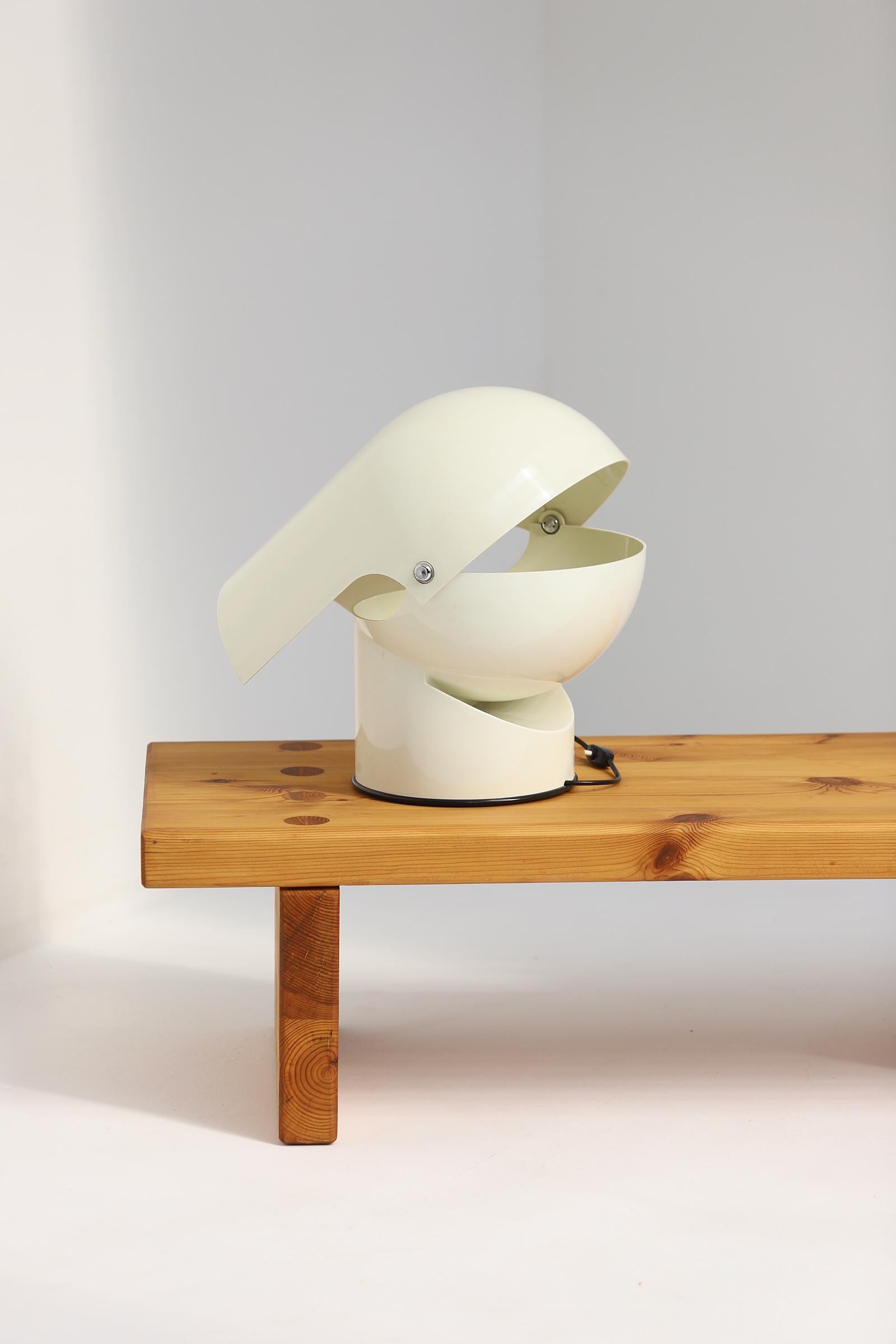 Playful Mezzopileo Table Lamp Designed by Gae Aulenti for Artemide, Italy, 1972 In Good Condition In Antwerpen, Antwerp