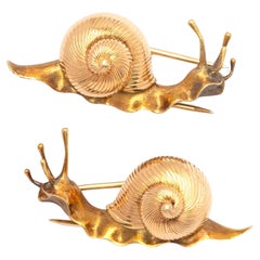 Playful Pair of Vintage 18ct Gold Snail Brooches Playful Pair of Vintage 18ct Gold Snail Brooches