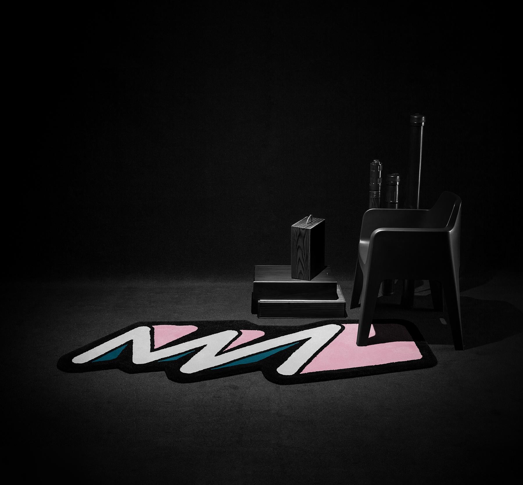 Verspielter rosa & grüner Zigzag-Läufer aus der Graffiti-Kollektion von Paulo Kobylka (Moderne) im Angebot