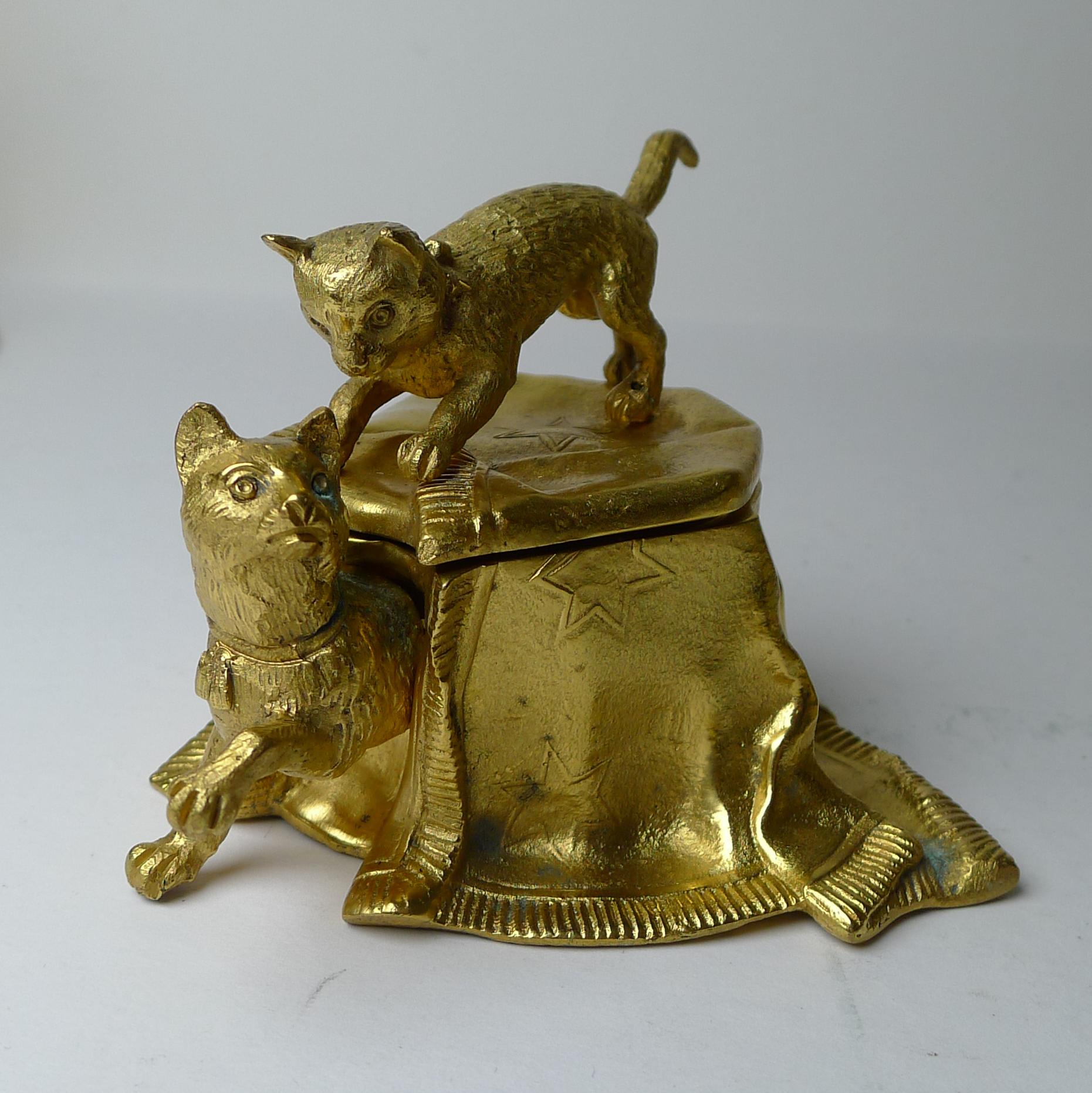 Vergoldetes Bronze-Schreibtisch-Set mit Katzen oder Kitten – um 1890 im Angebot 10