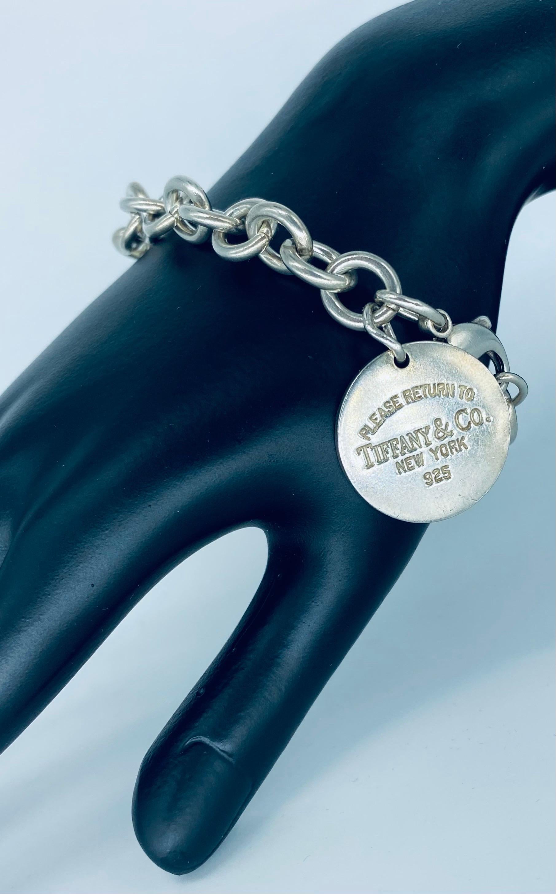 Veuillez retourner à Tiffany & Co. Bracelet en argent sterling 925 de New York Bon état - En vente à Miami, FL