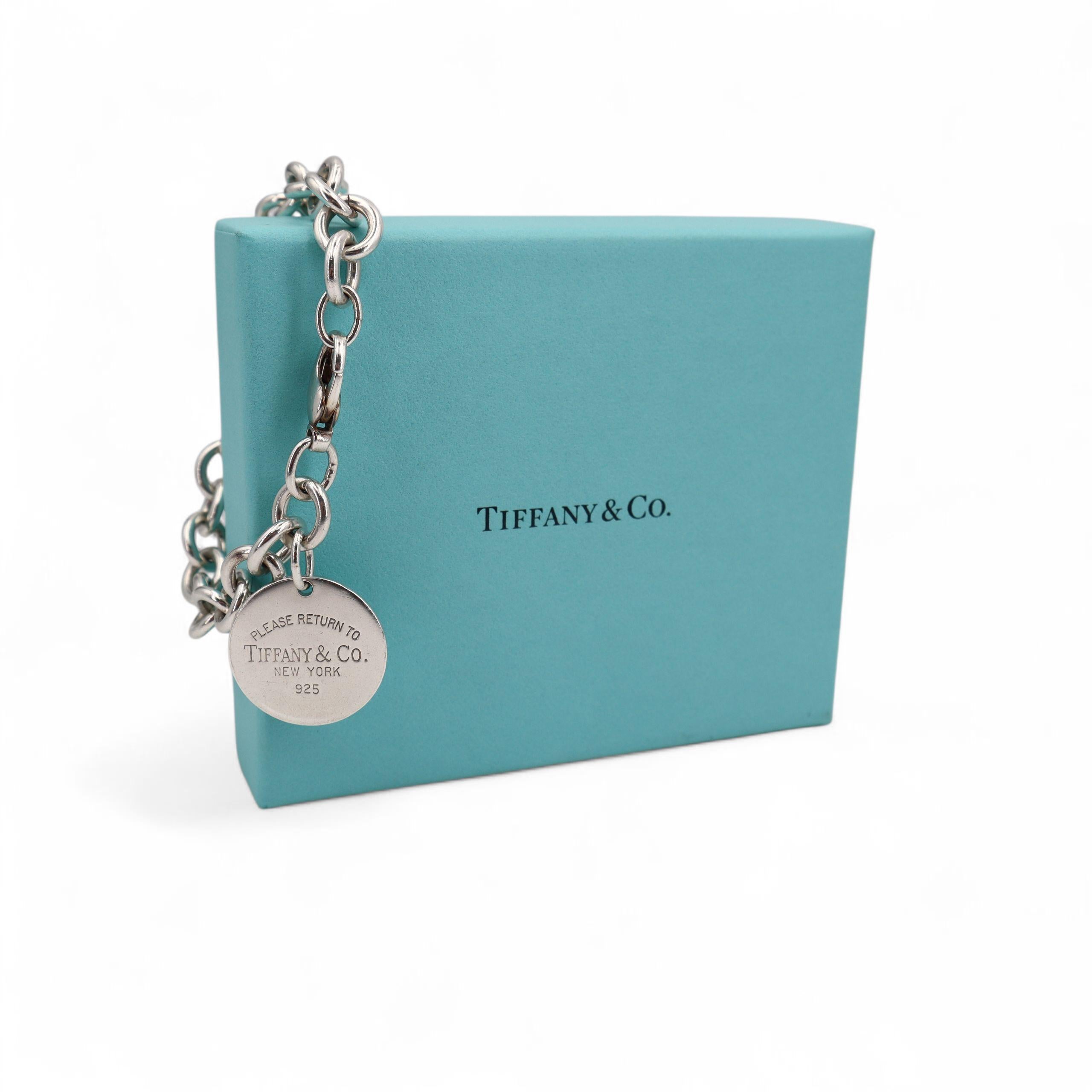 Torna a Bracciale Charm con Tag tondo Tiffany LARGE in argento 925 in vendita 3