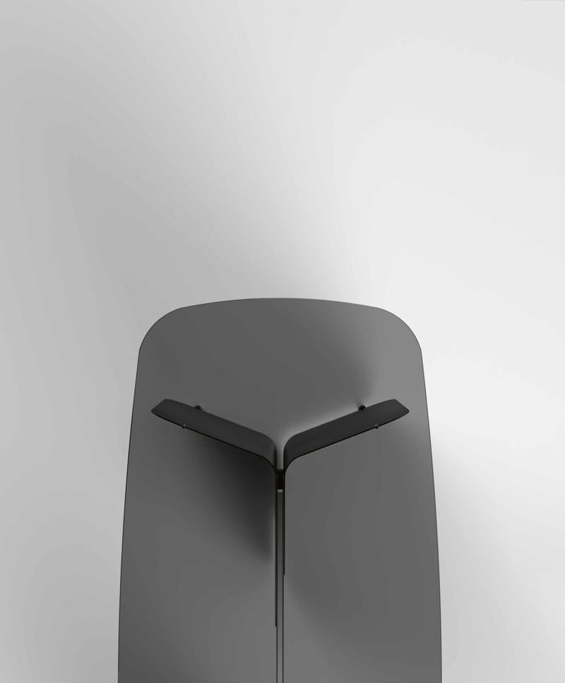 Table de salle à manger Pleat, conçue par Massimo Castagna, fabriquée en Italie  Neuf - En vente à Beverly Hills, CA