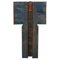 "Kimono azul plisado", escultura de acero encontrado de Gordon Chandler