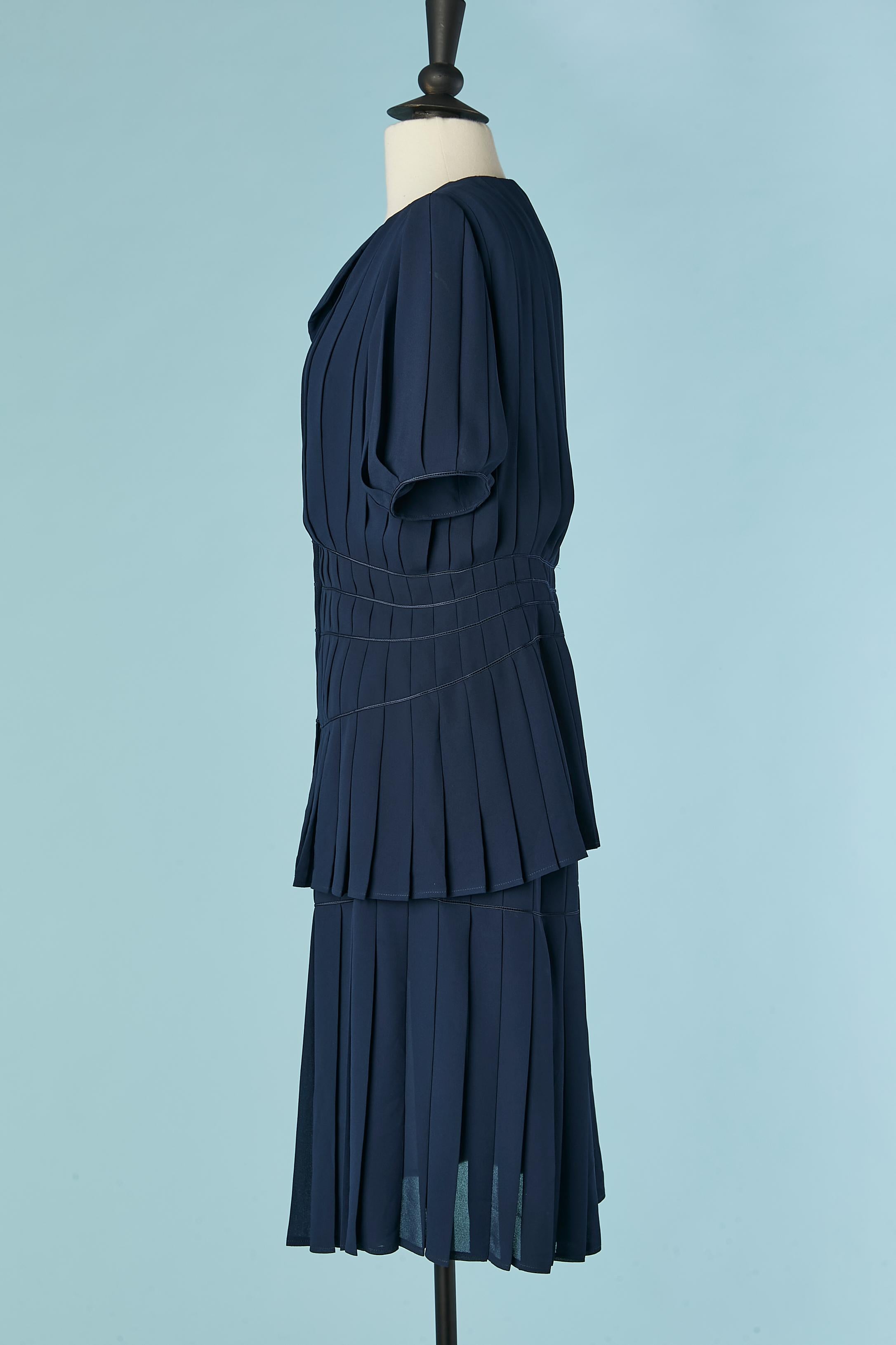 Completo giacca e gonna a pieghe Thierry Mugler circa anni '90 In condizioni ottime in vendita a Saint-Ouen-Sur-Seine, FR