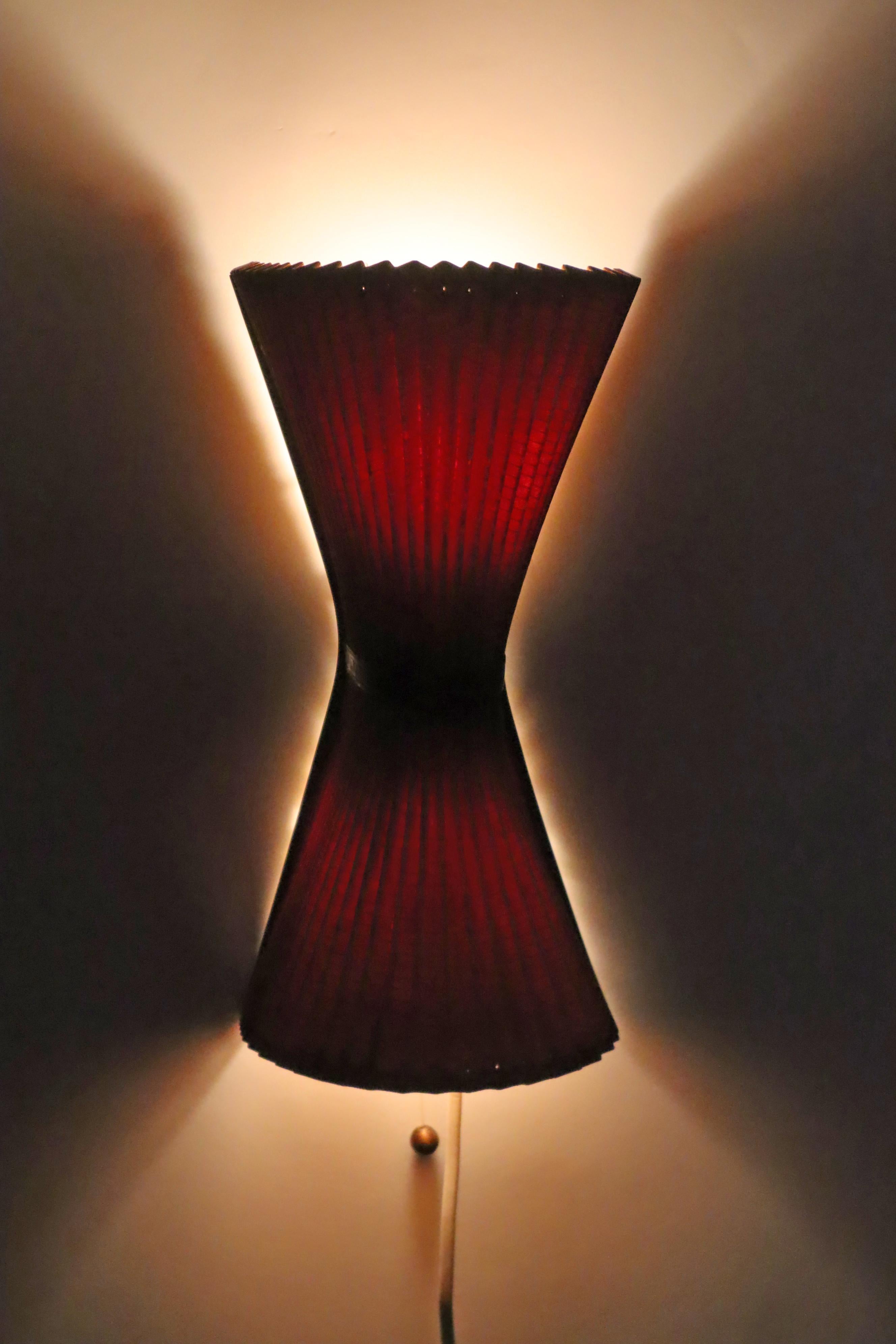 Pleated Mid-Century Wall Lamp in Old White and Brass , 1950s For Sale 6