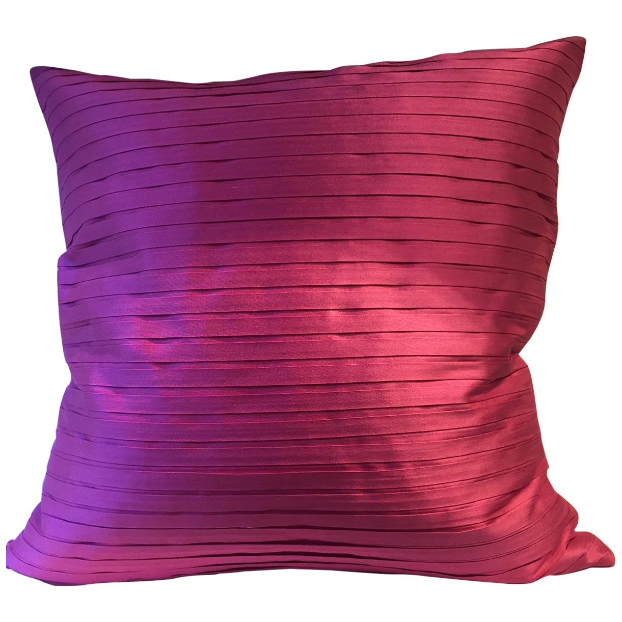 Pleated Silk Cushion Box Pleat Pattern Color Lipstick Pink For Sale